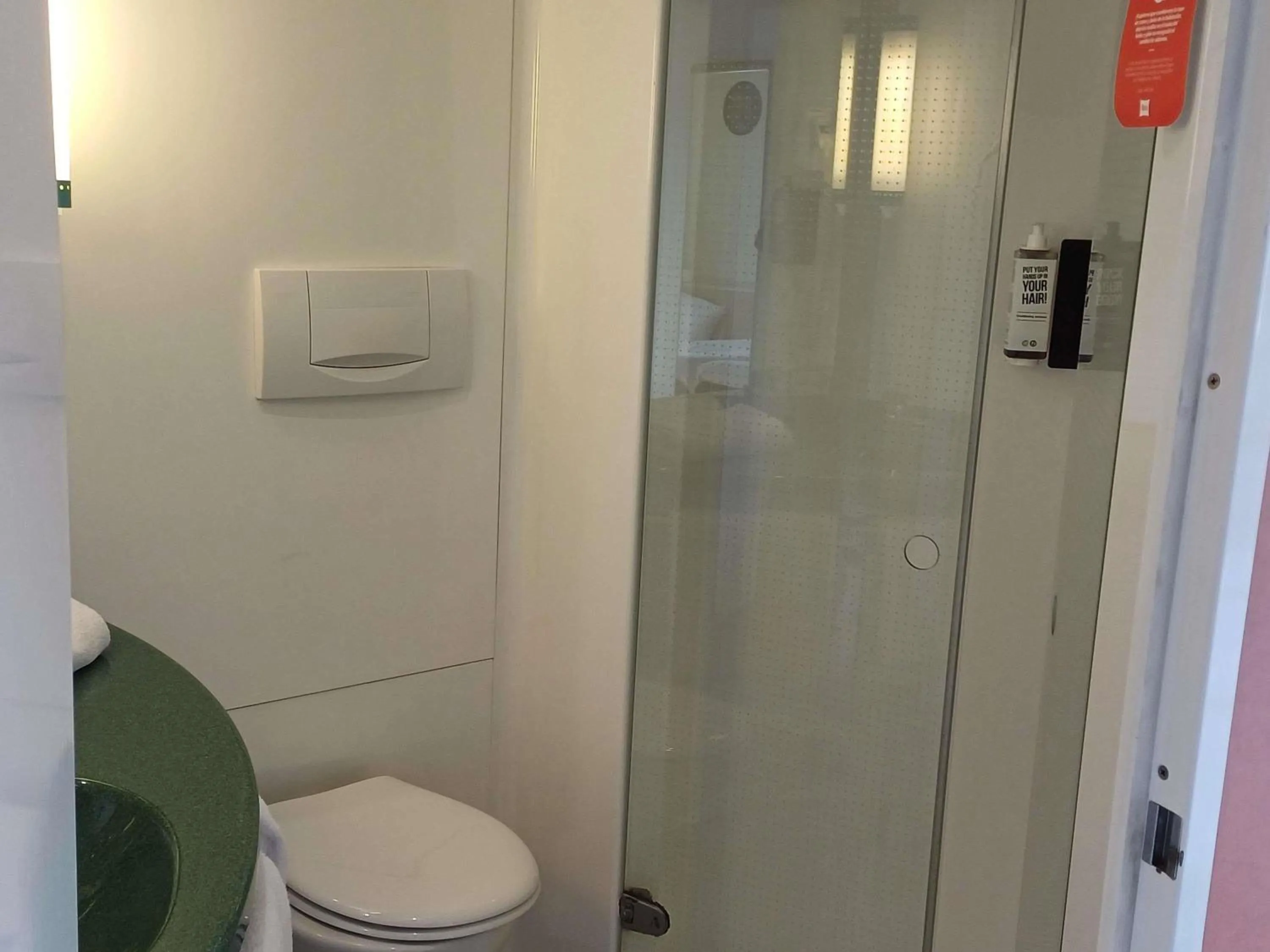 Bedroom in Ibis Hotel Alicante