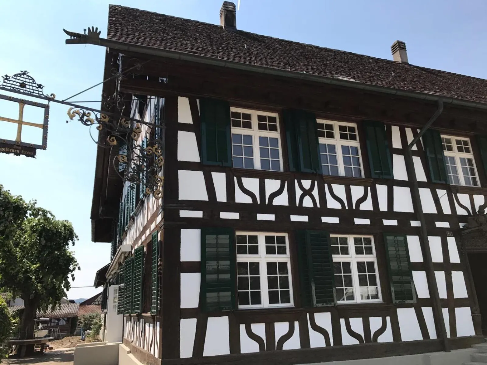 Property building in Gasthaus zum Goldenen Kreuz