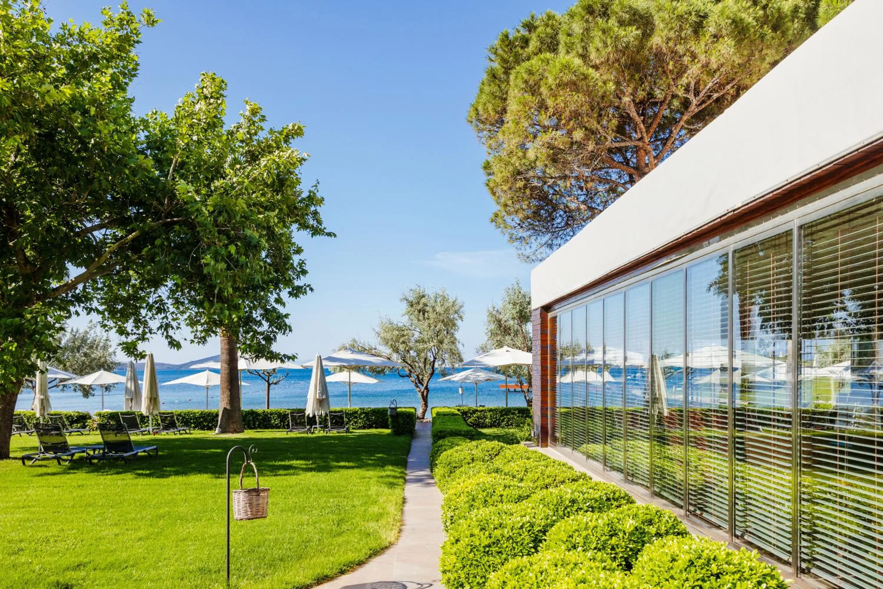 Beach in Ortunc Hotel - Cunda Island (Adult Only)