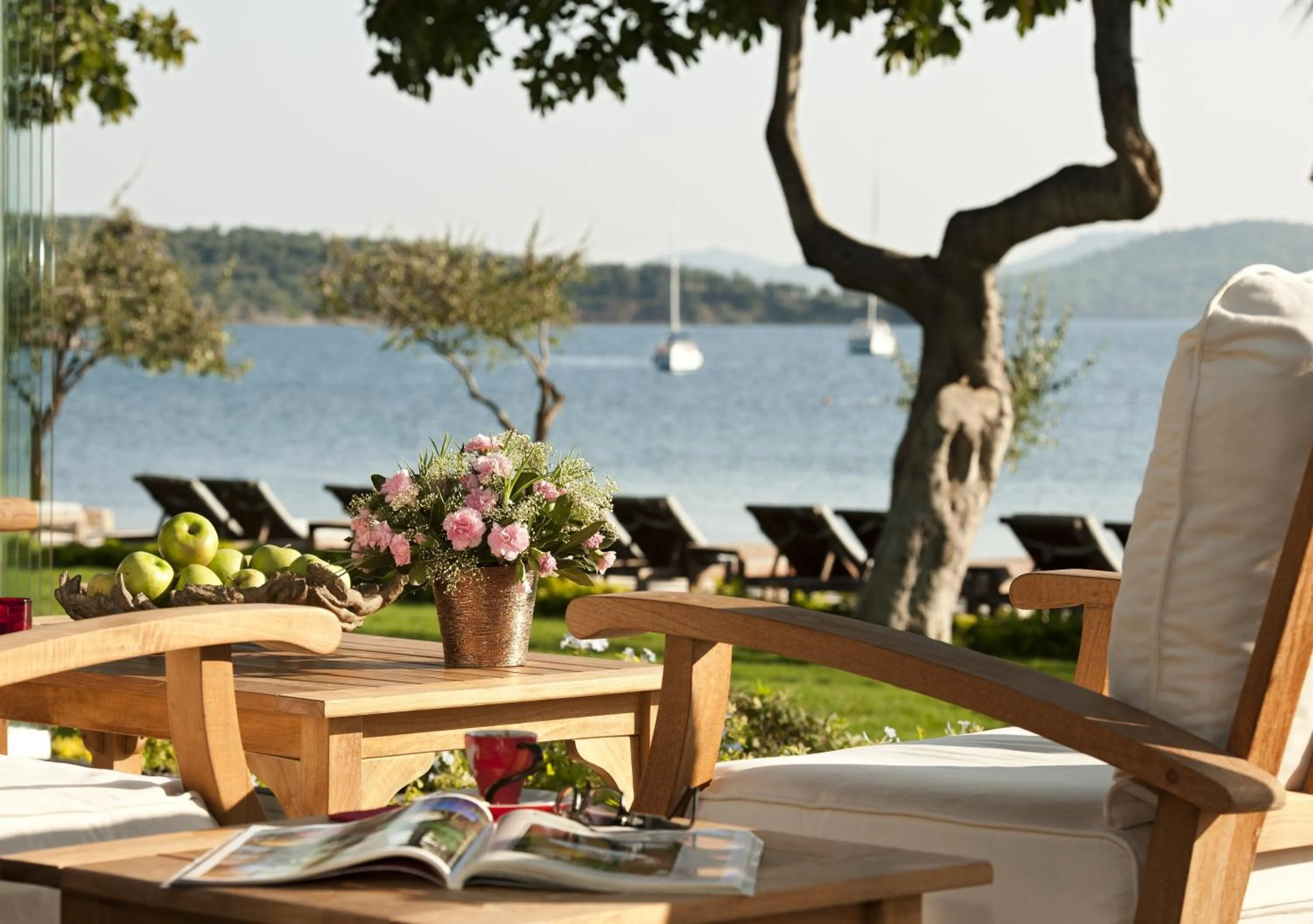 Lounge or bar in Ortunc Hotel - Cunda Island (Adult Only)