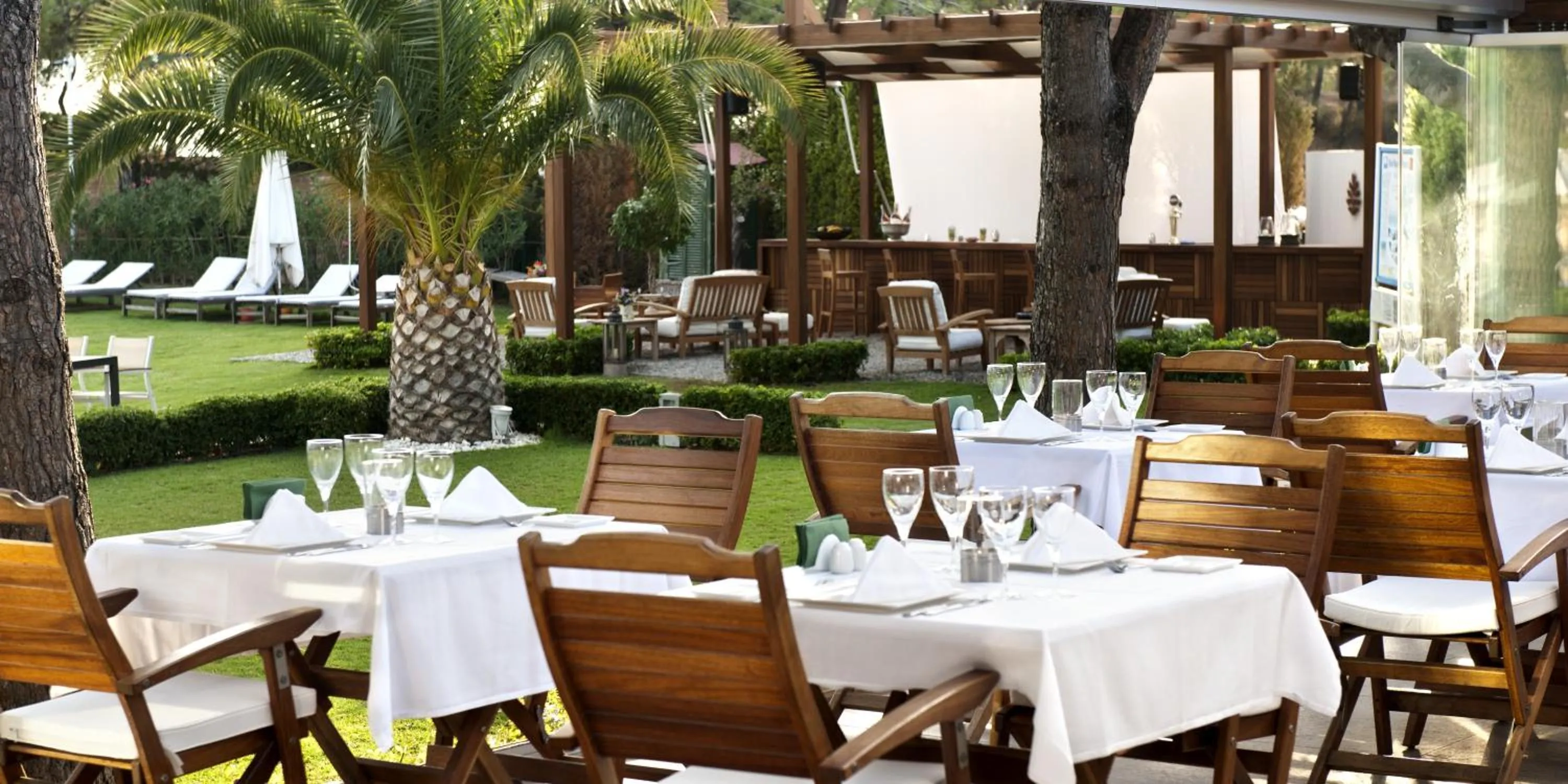 Restaurant/places to eat in Ortunc Hotel - Cunda Island (Adult Only)