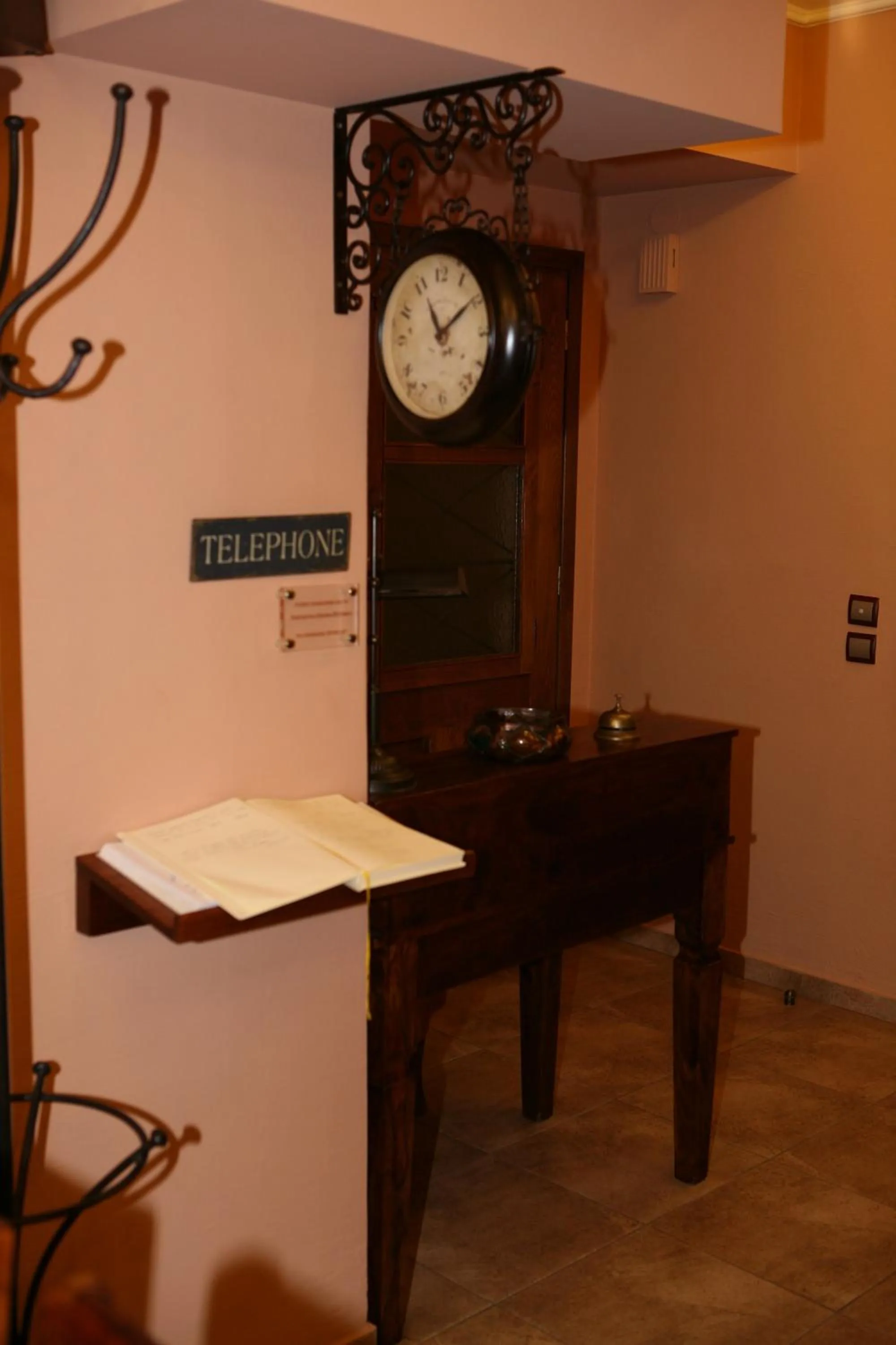 Lobby or reception in Roes Suites