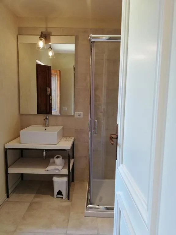 Shower in Colle San Mauro