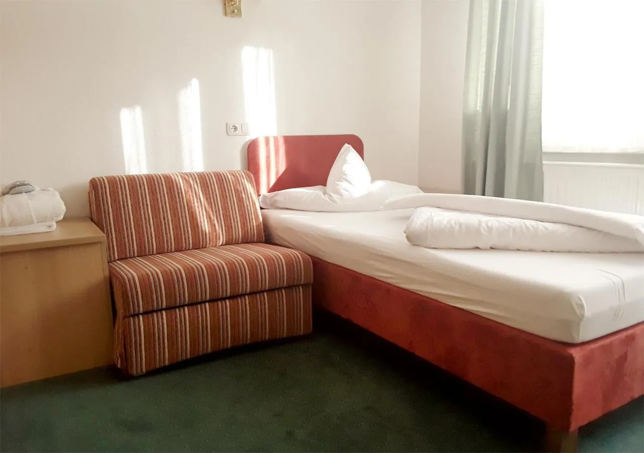 Bedroom, Bed in Hotel Nassereinerhof