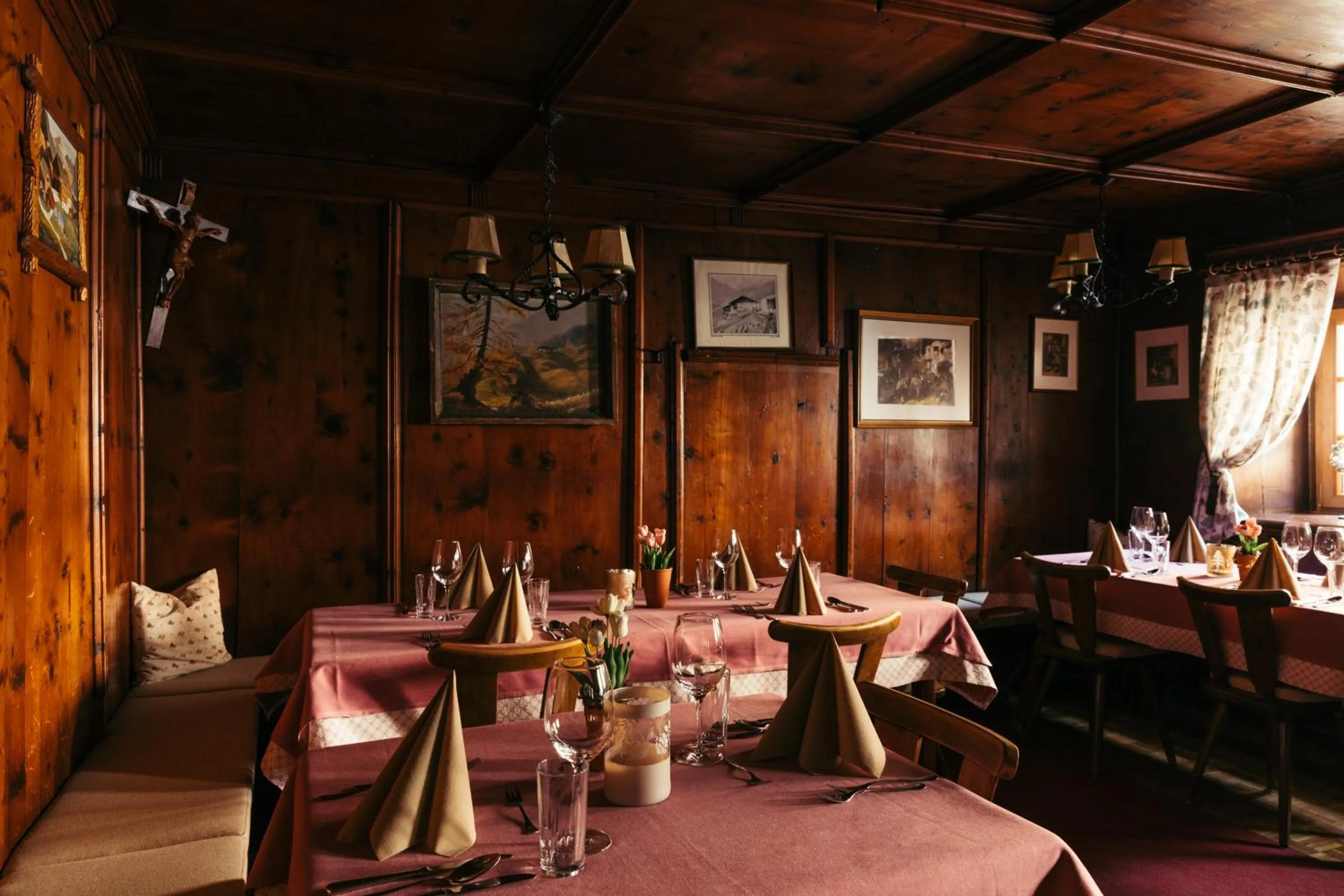 Restaurant/places to eat in Hotel Nassereinerhof