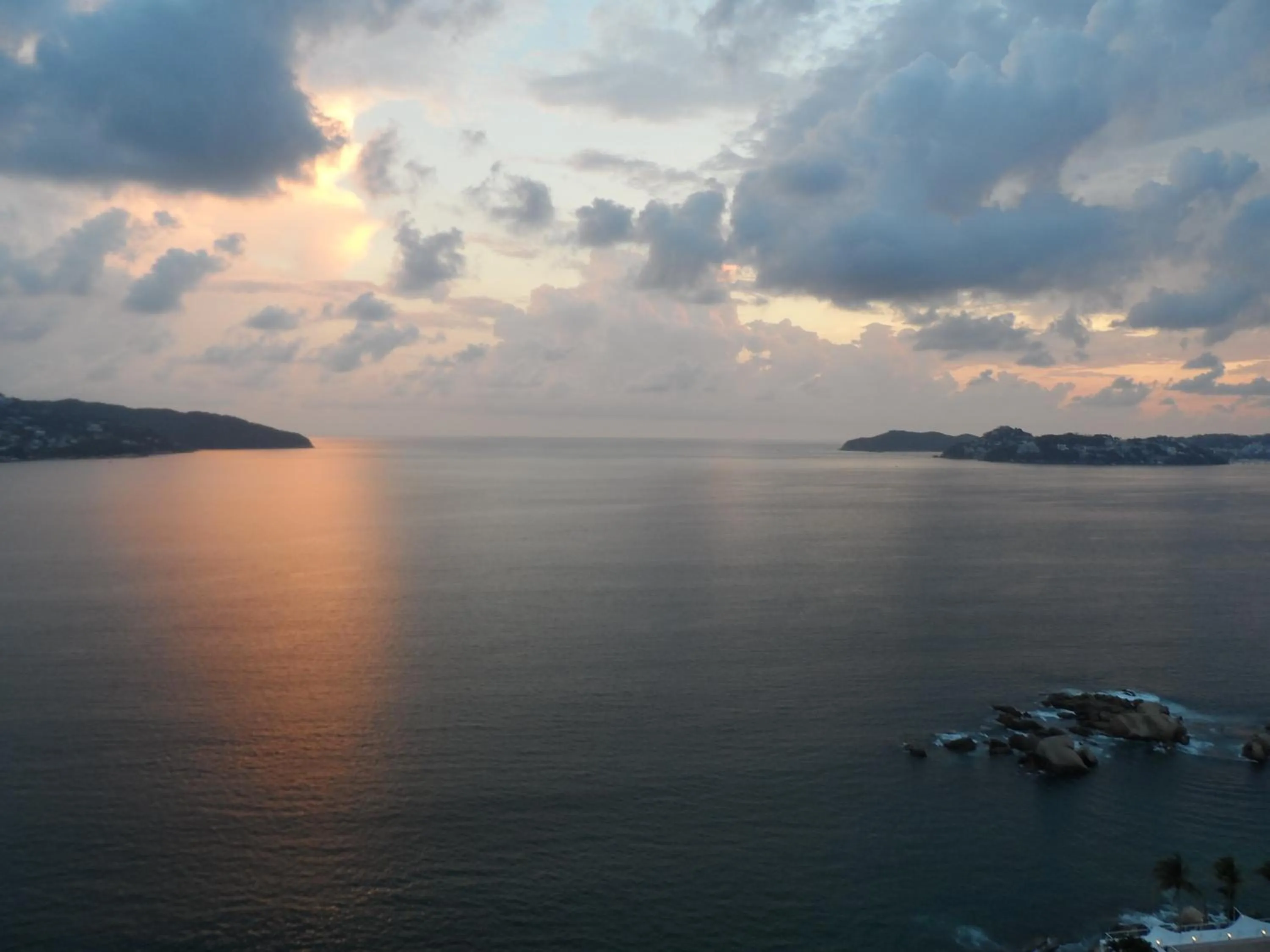 Sunset in Hotel Las Torres Gemelas Acapulco