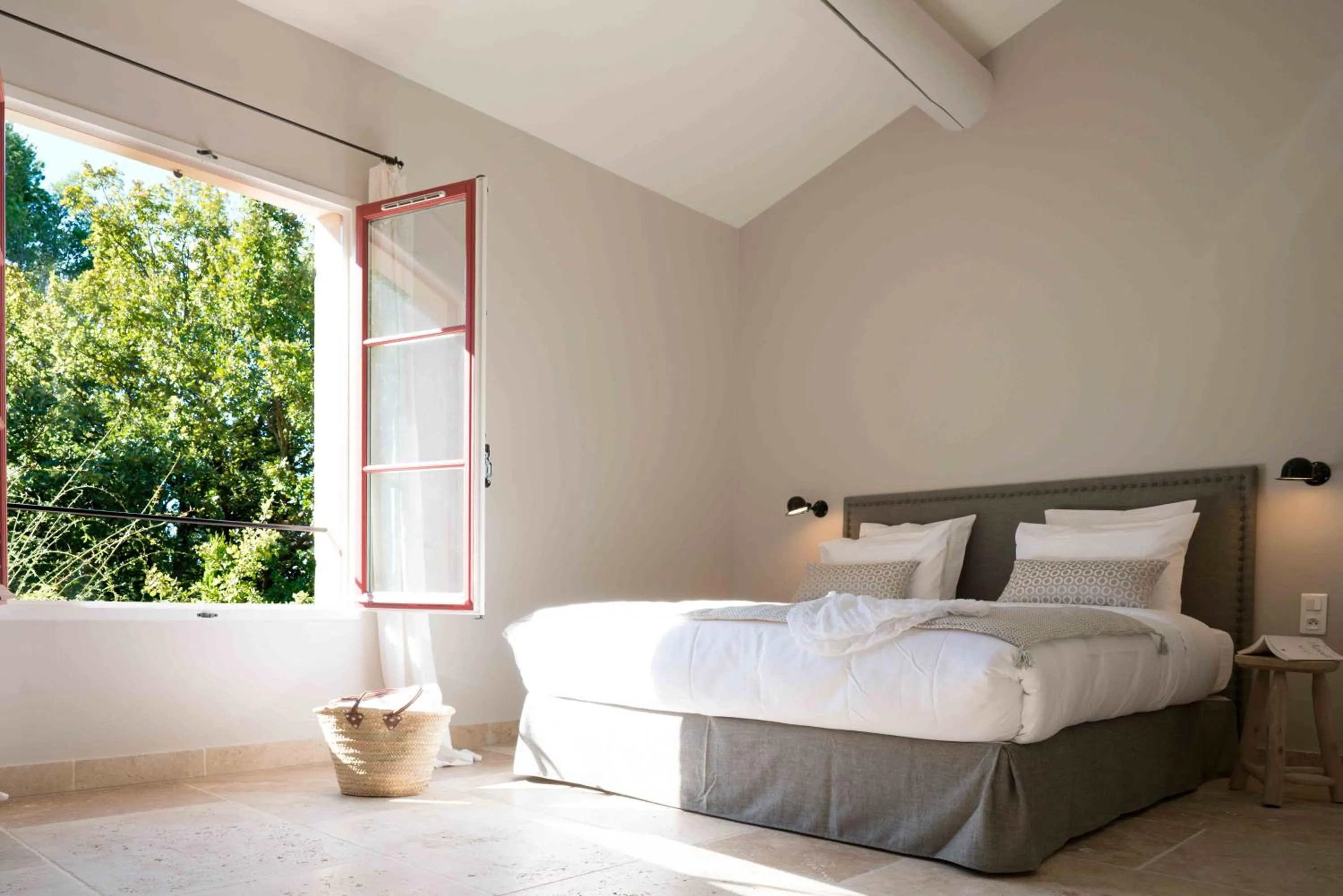 Photo of the whole room, Bed in Domaine de Saint Clair