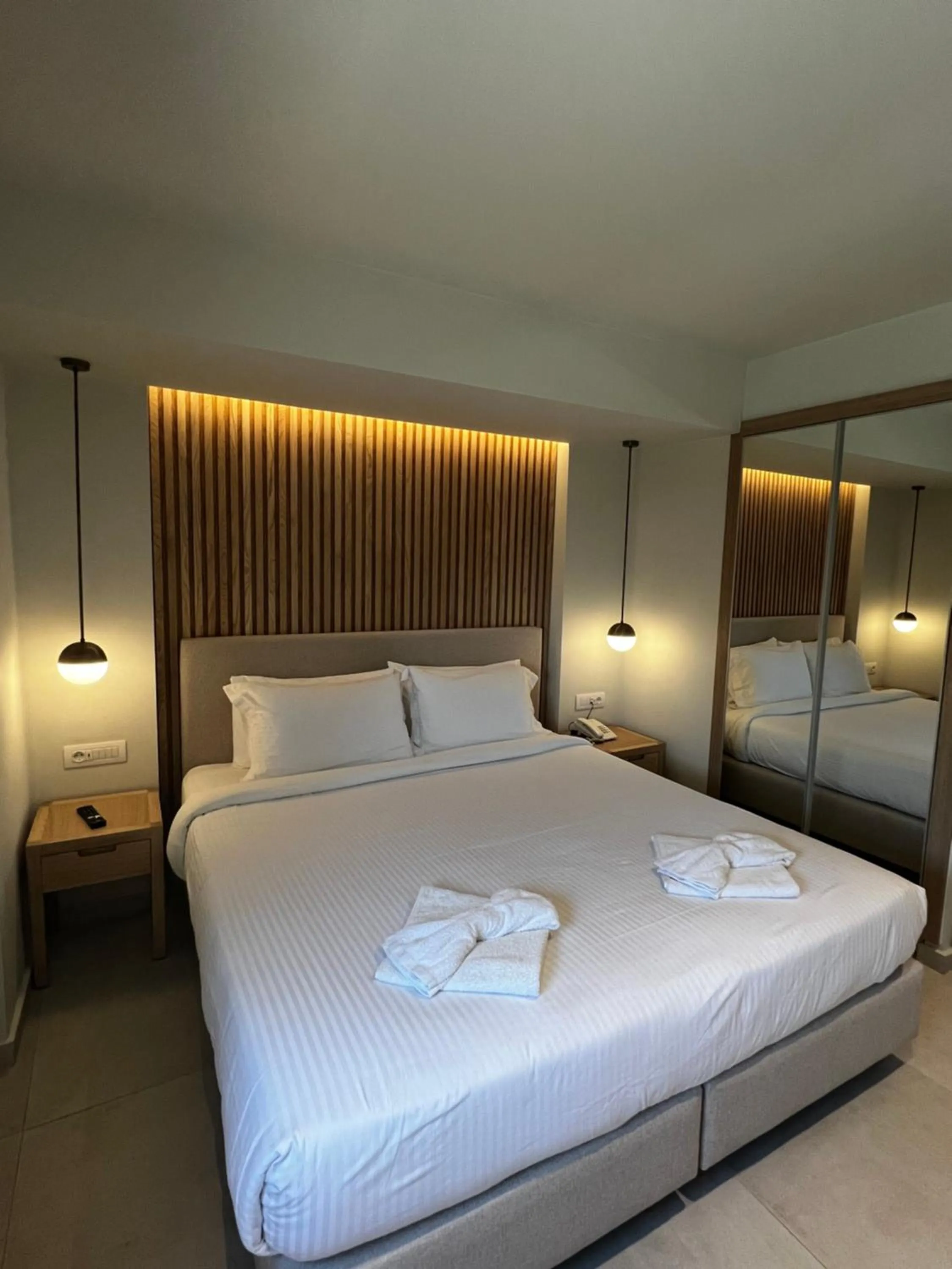 Bed in Agrelli Hotel & Suites