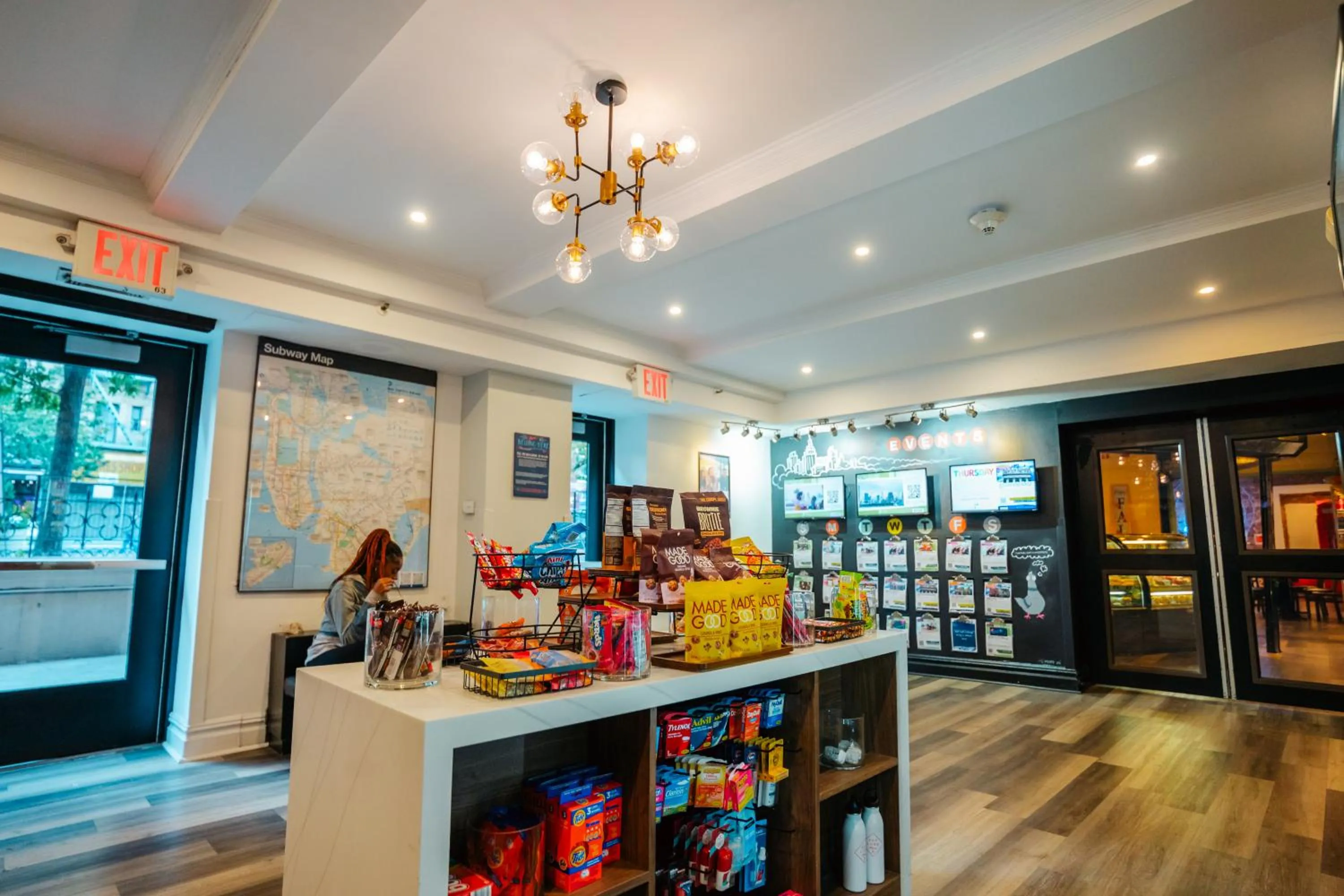 Food and drinks in HI New York City Hostel