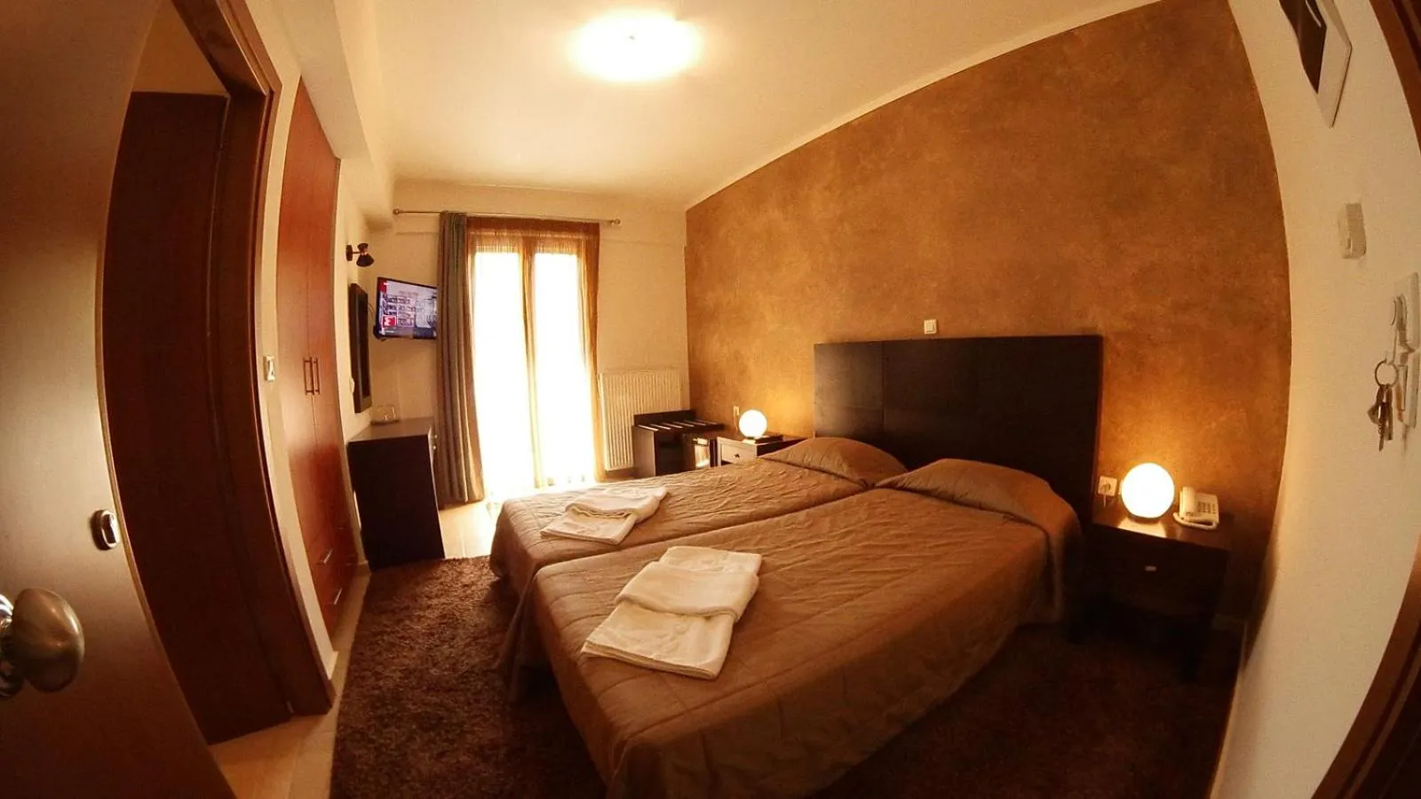 Photo of the whole room, Bed in Ahilion Hotel