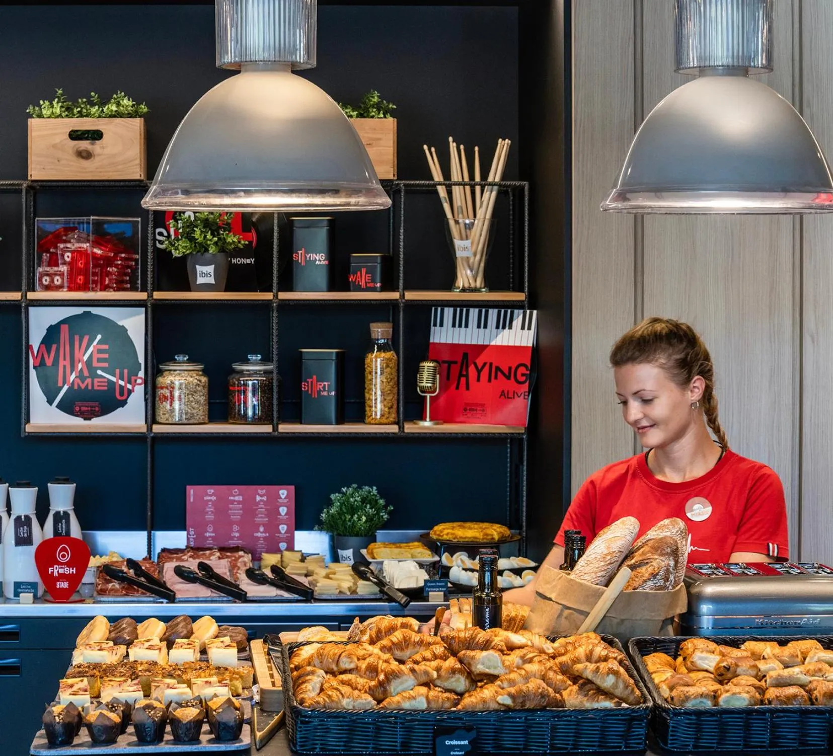 Food and drinks in Ibis Barcelona Aeropuerto Viladecans