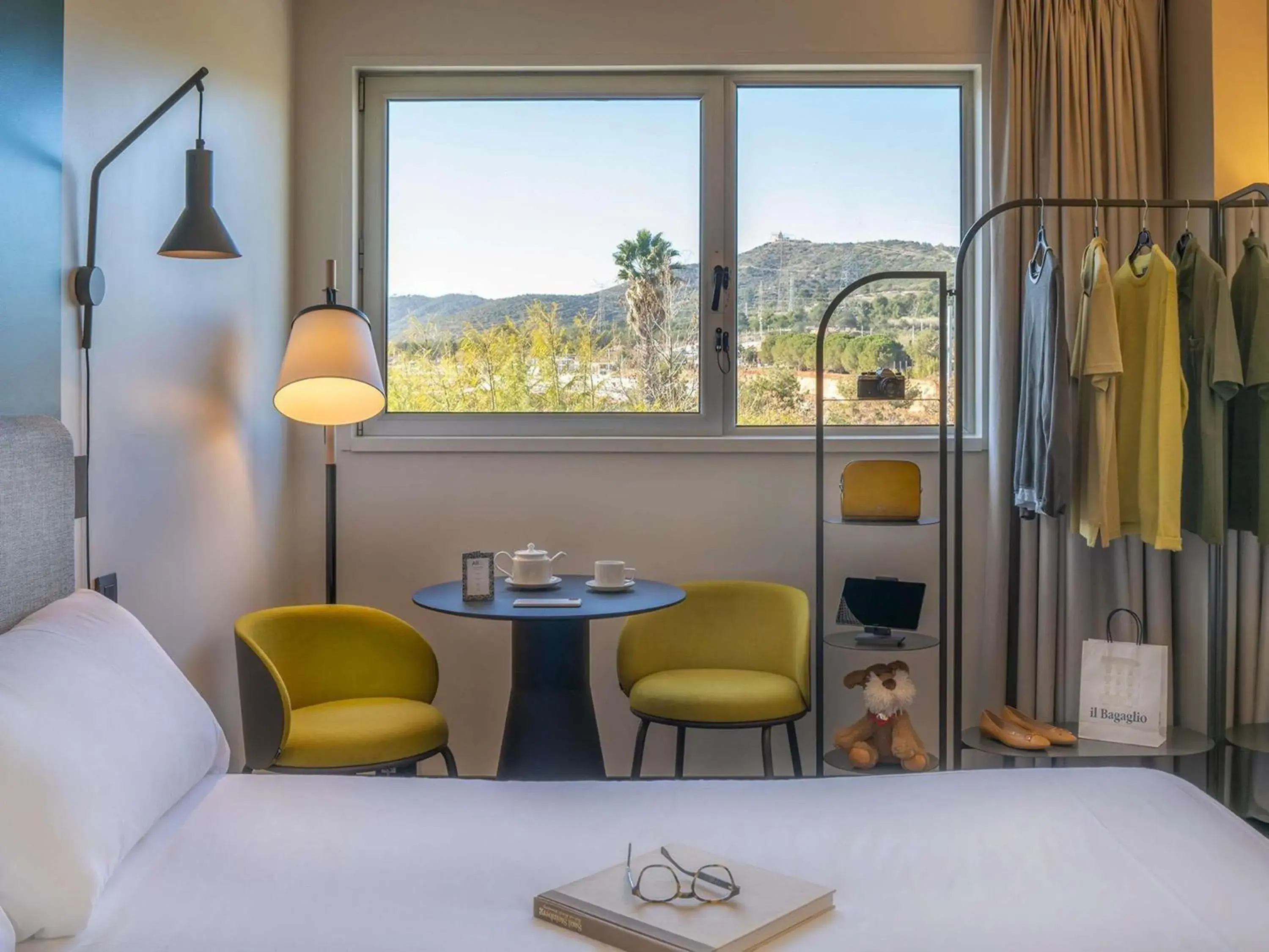 Bedroom, Bed in Ibis Barcelona Aeropuerto Viladecans Bedroom, Bed in Ibis Barcelona Aeropuerto Viladecans