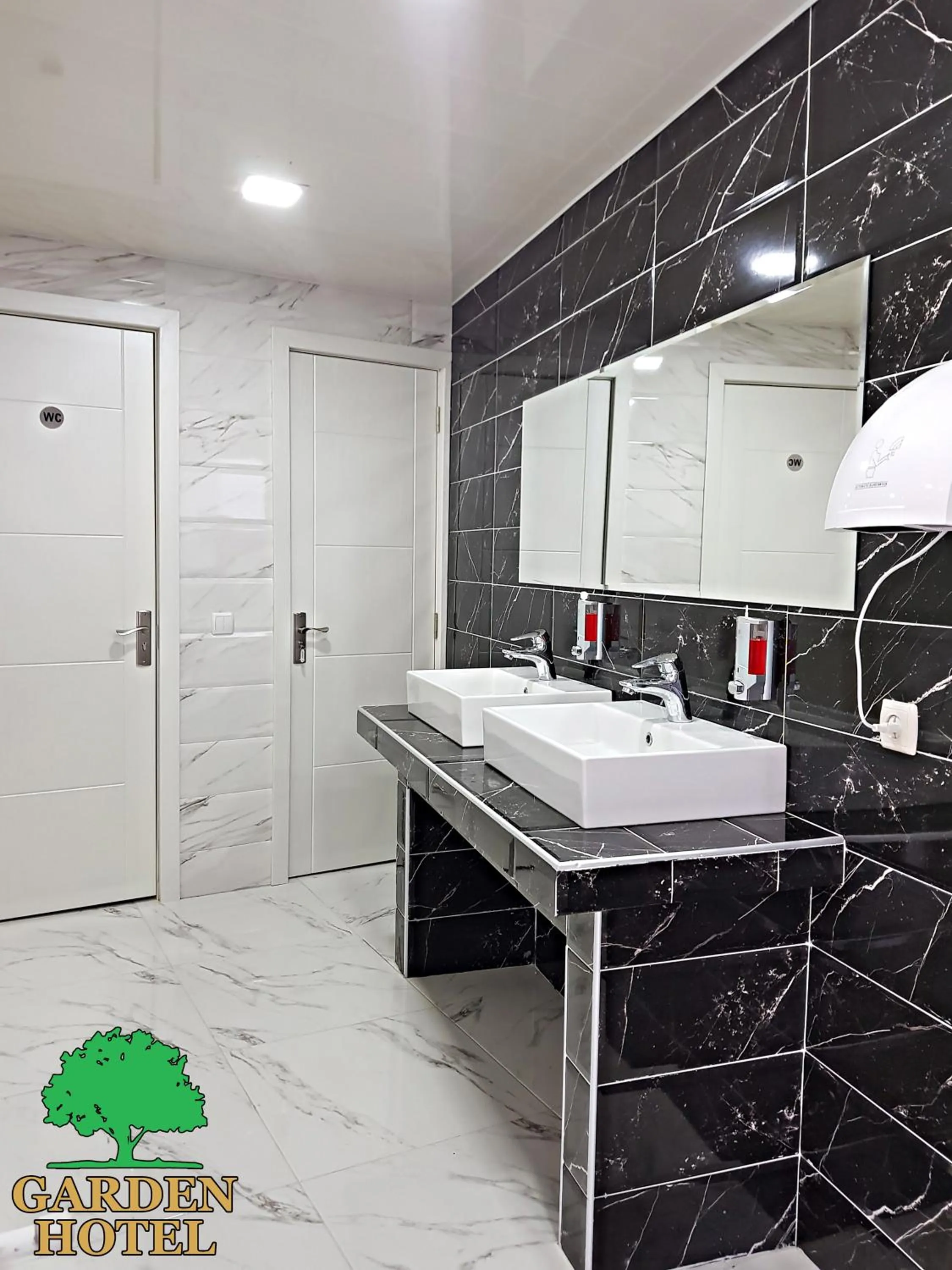 Area and facilities in Garden Hotel