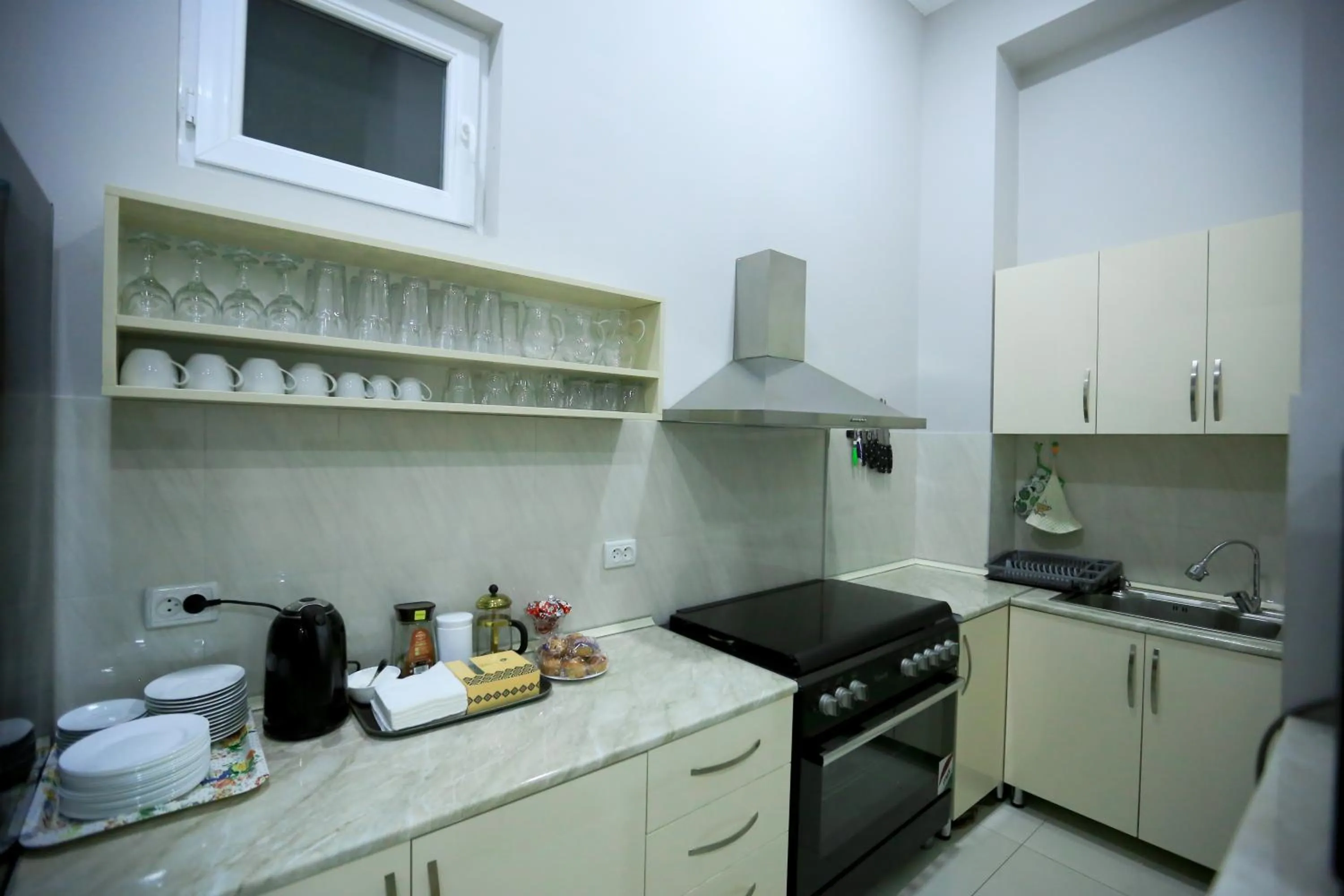 Communal kitchen in Garden Hotel