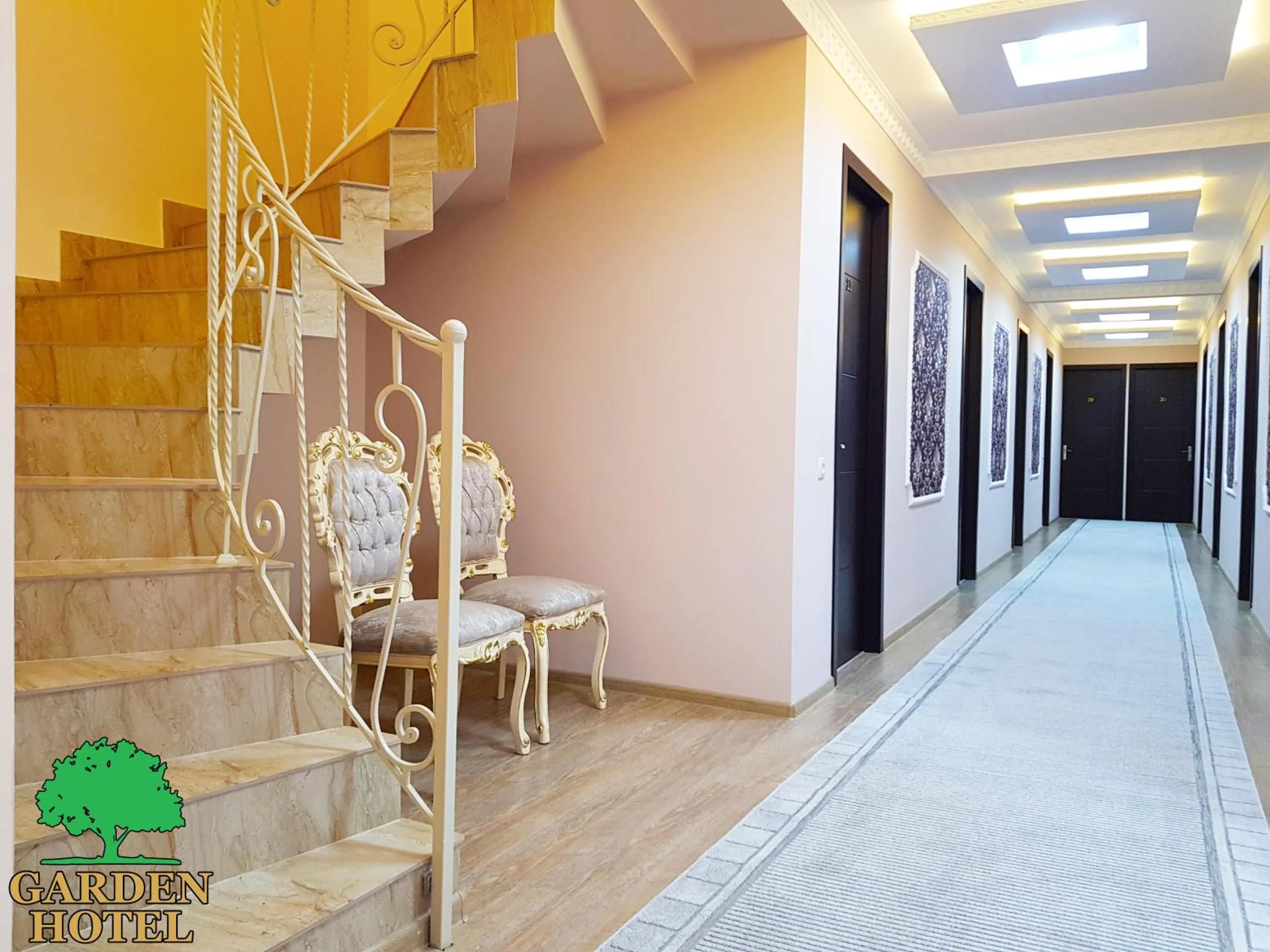 Seating area in Garden Hotel