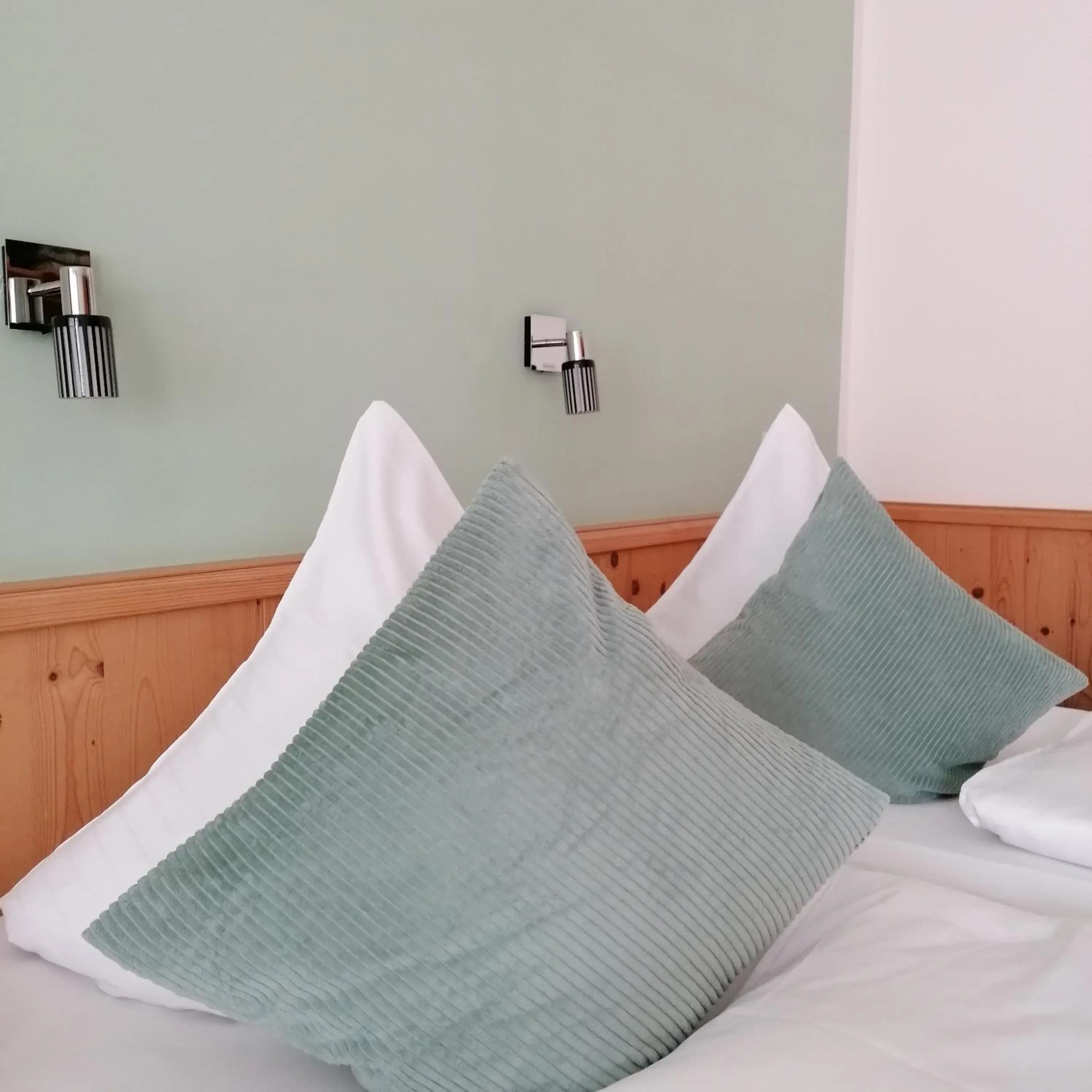 Bed in Hotel Farchauer Mühle