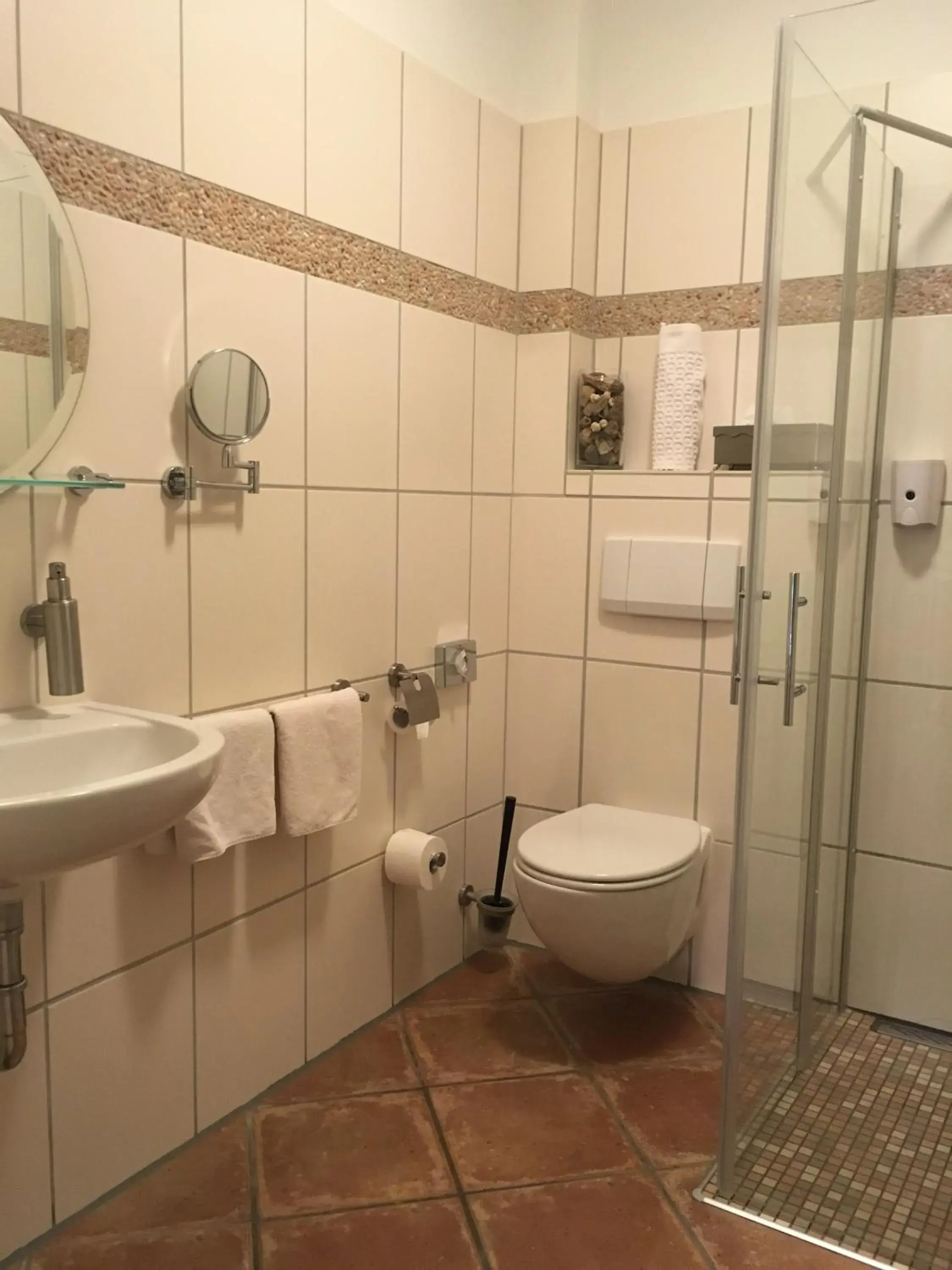 Single Room in Hotel Farchauer Mühle Single Room in Hotel Farchauer Mühle