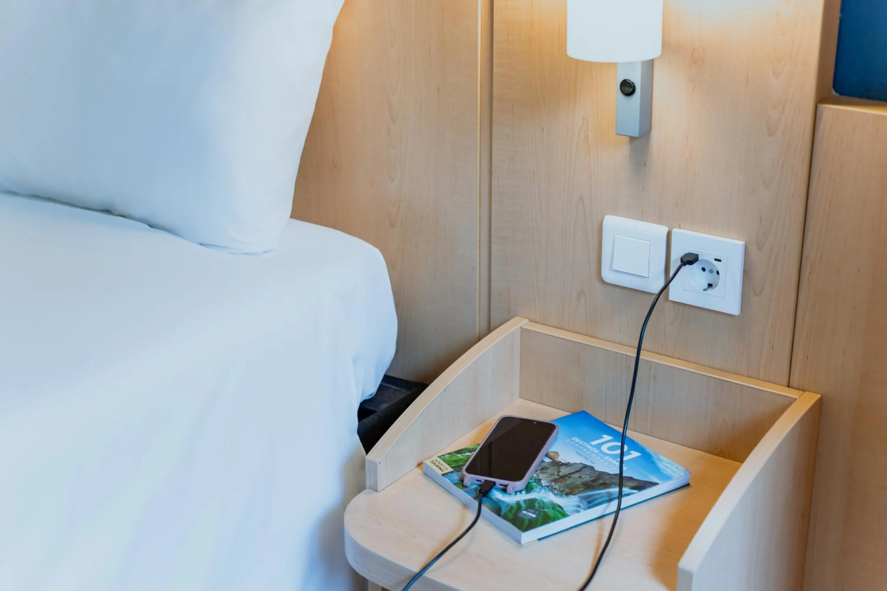 Decorative detail, Bed in Ibis Barcelona Plaza Glòries 22@