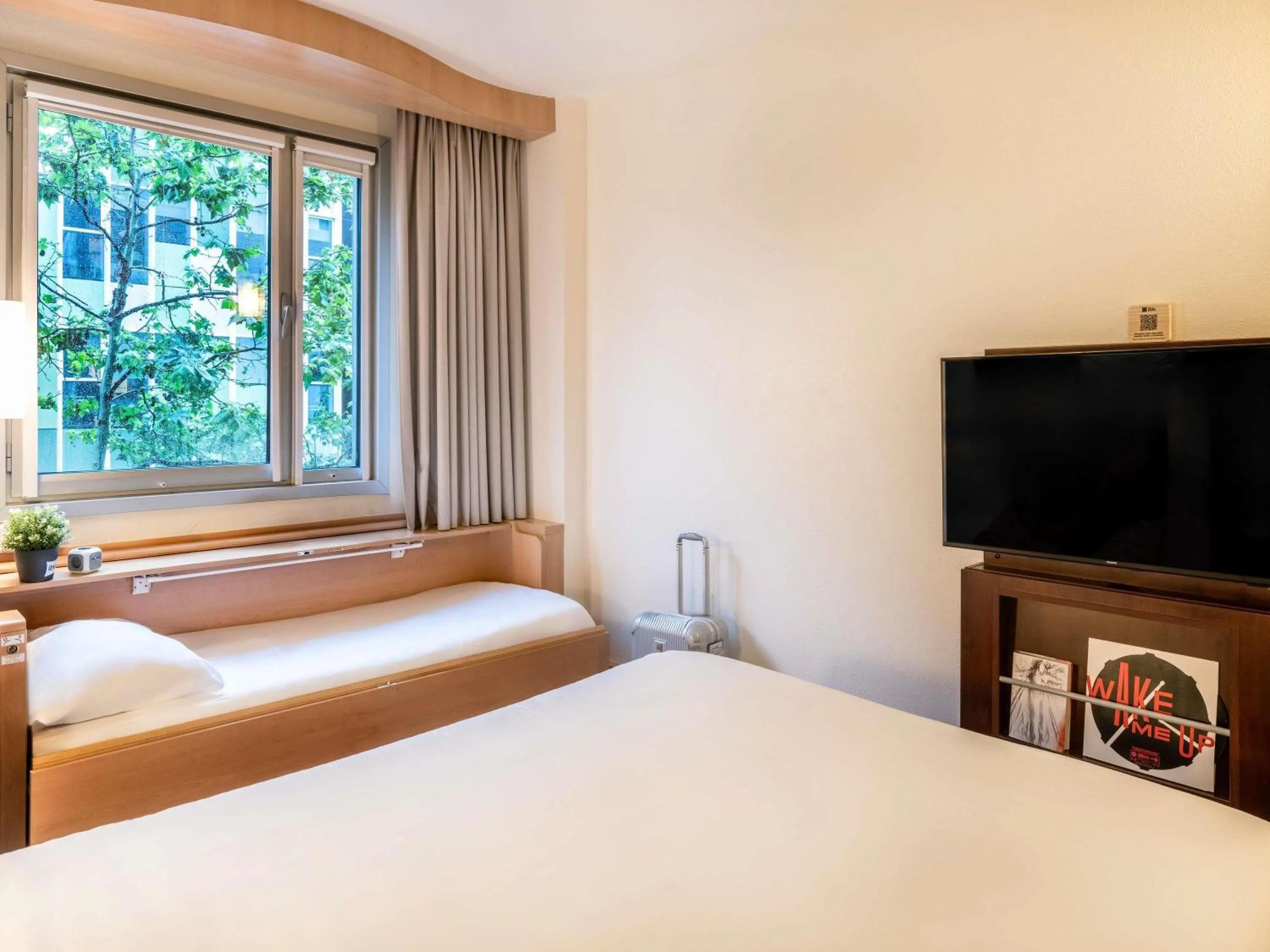 Bedroom, Bed in Ibis Barcelona Plaza Glòries 22@