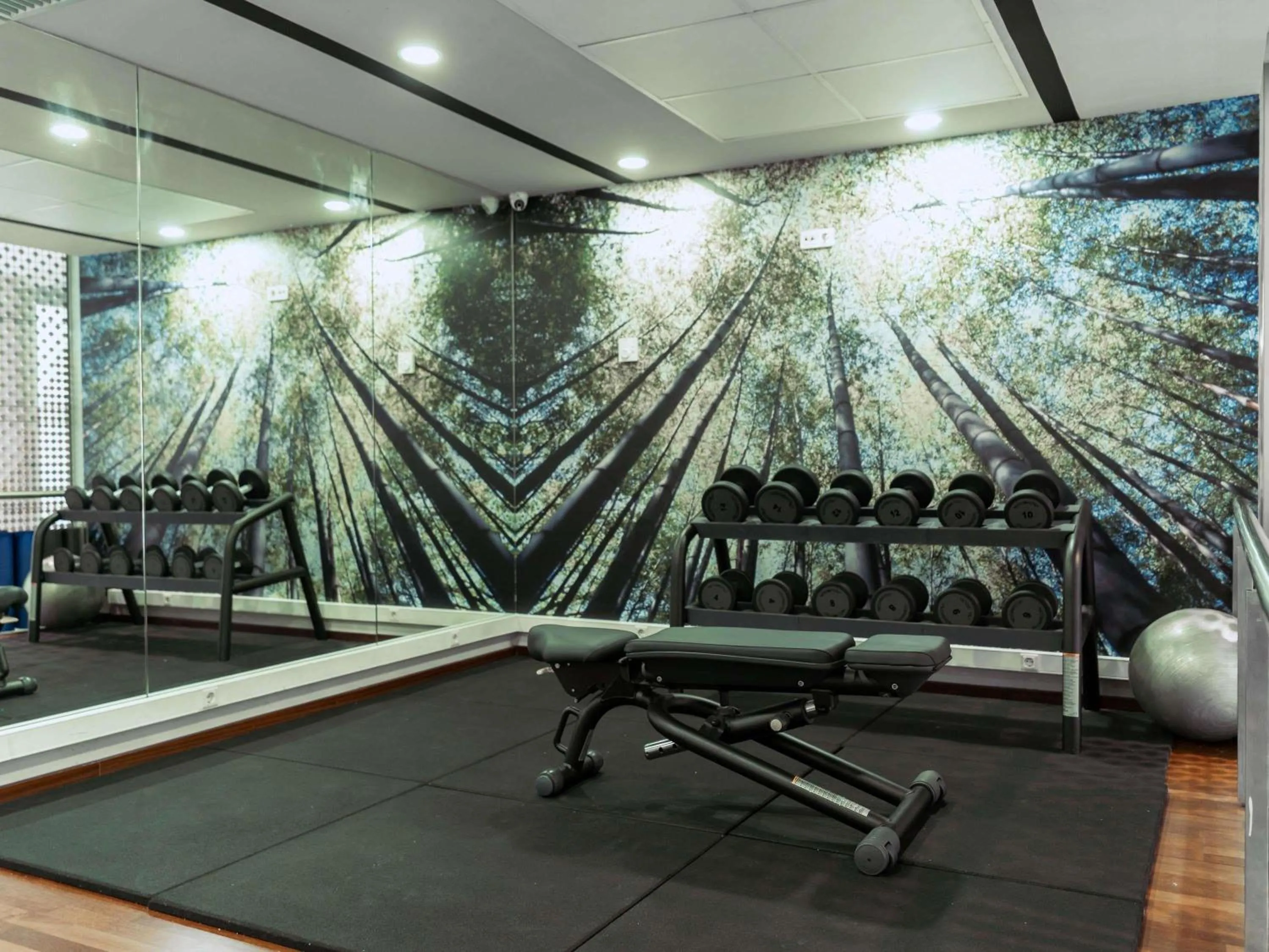 Fitness centre/facilities in Ibis Barcelona Plaza Glòries 22@