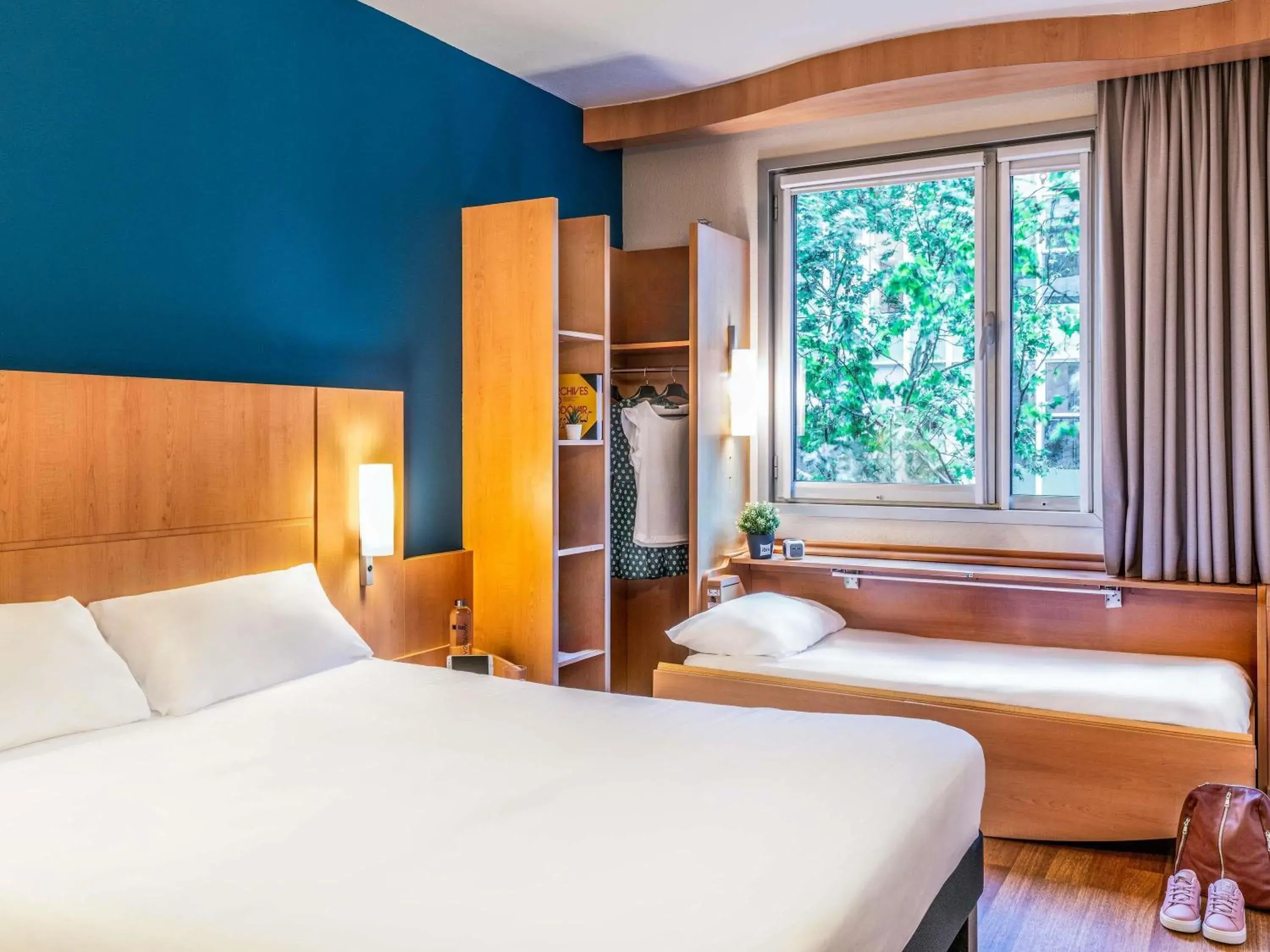 Bedroom, Bed in Ibis Barcelona Plaza Glòries 22@ Bedroom, Bed in Ibis Barcelona Plaza Glòries 22@