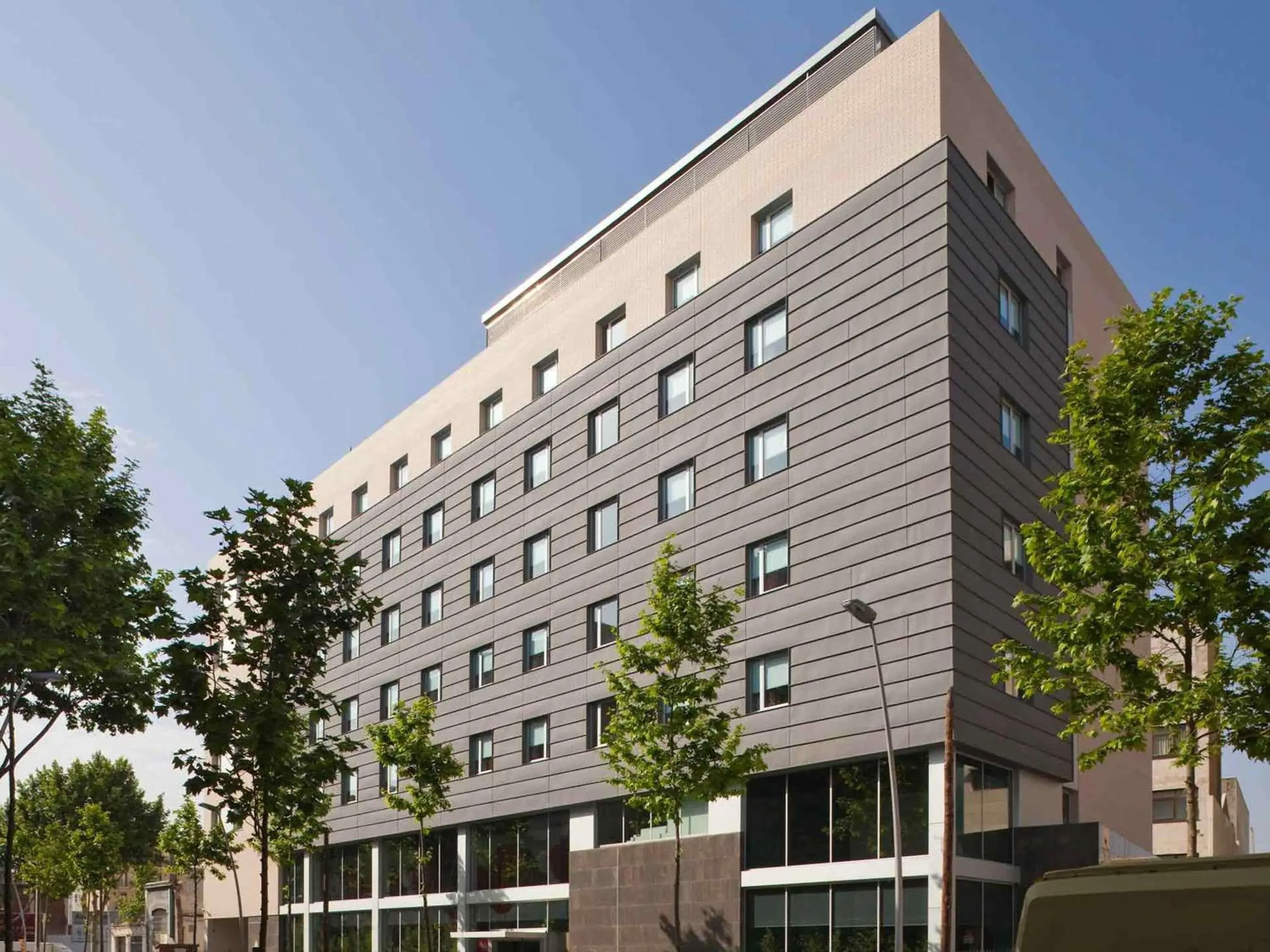 Property building in Ibis Barcelona Plaza Glòries 22@ Property building in Ibis Barcelona Plaza Glòries 22@