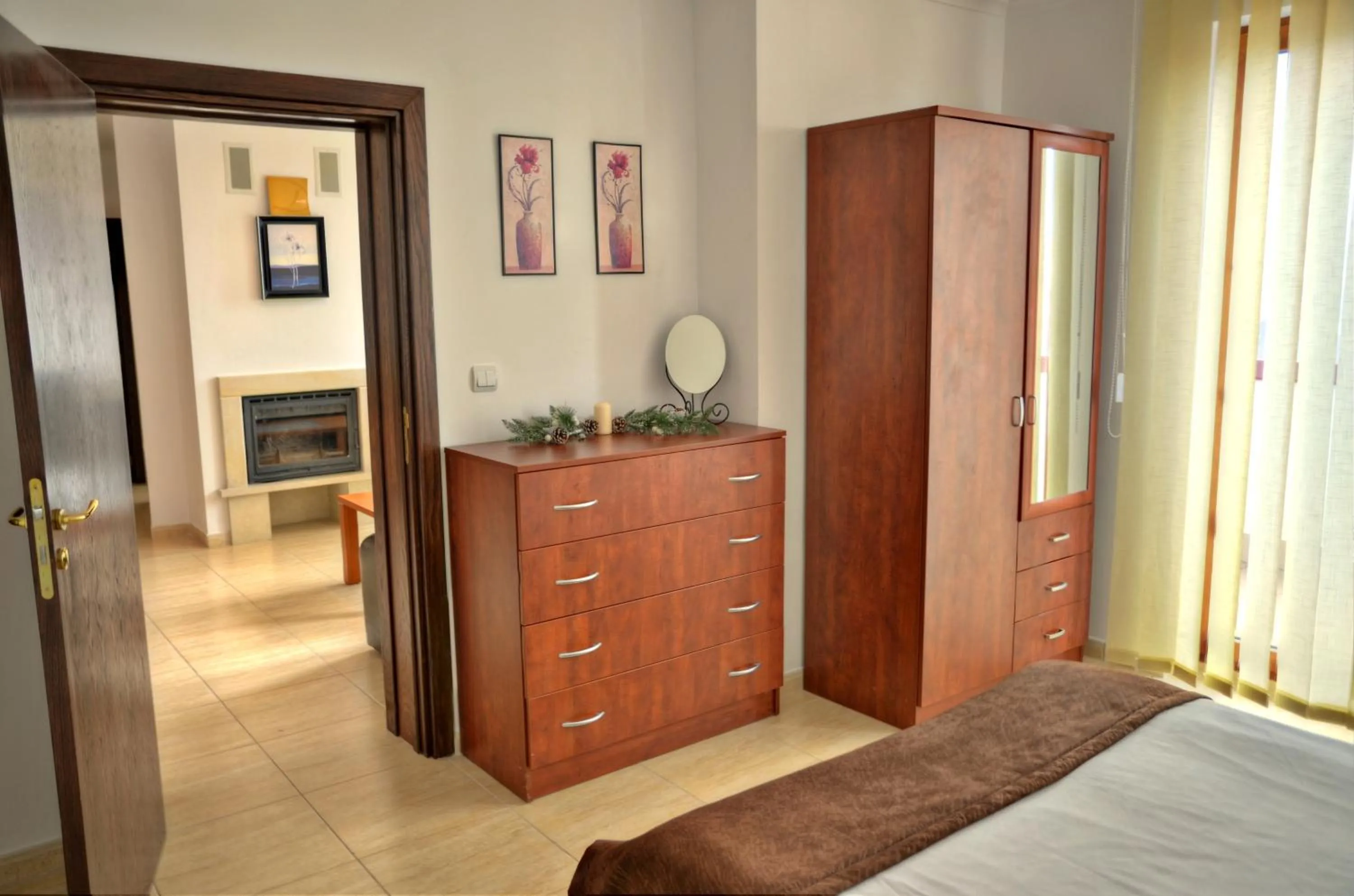 Dining area, Bed in Grand Monastery Private Apartments