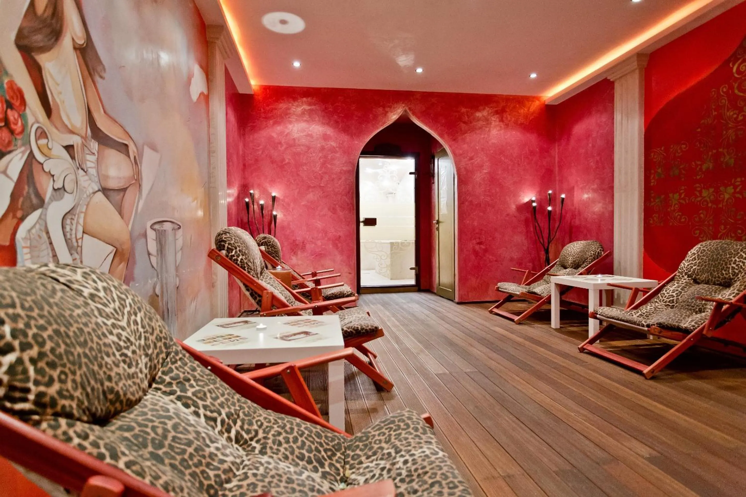 Hot Spring Bath in Grand Monastery Private Apartments