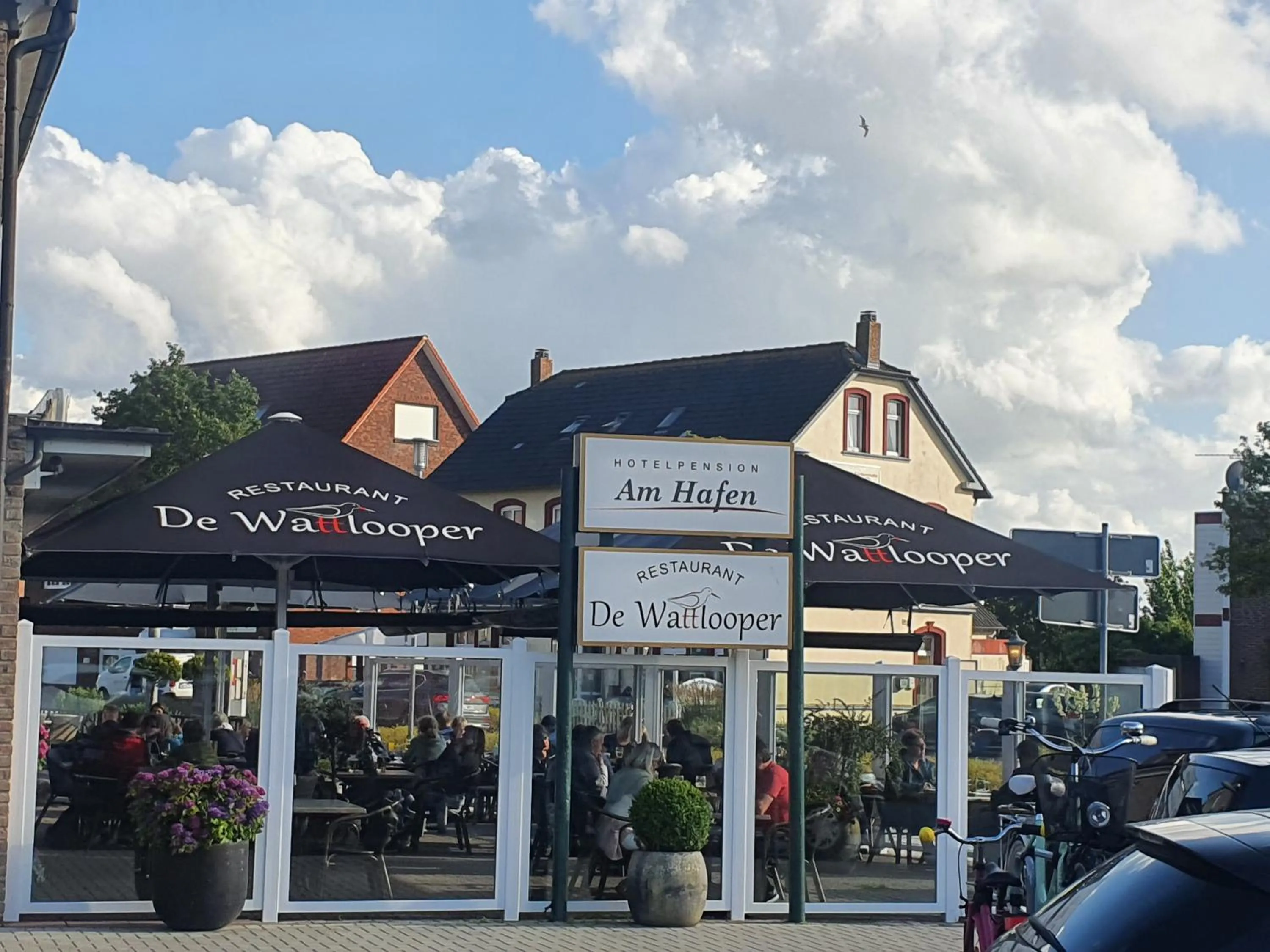 Restaurant/places to eat in Hotel Pension Am Hafen