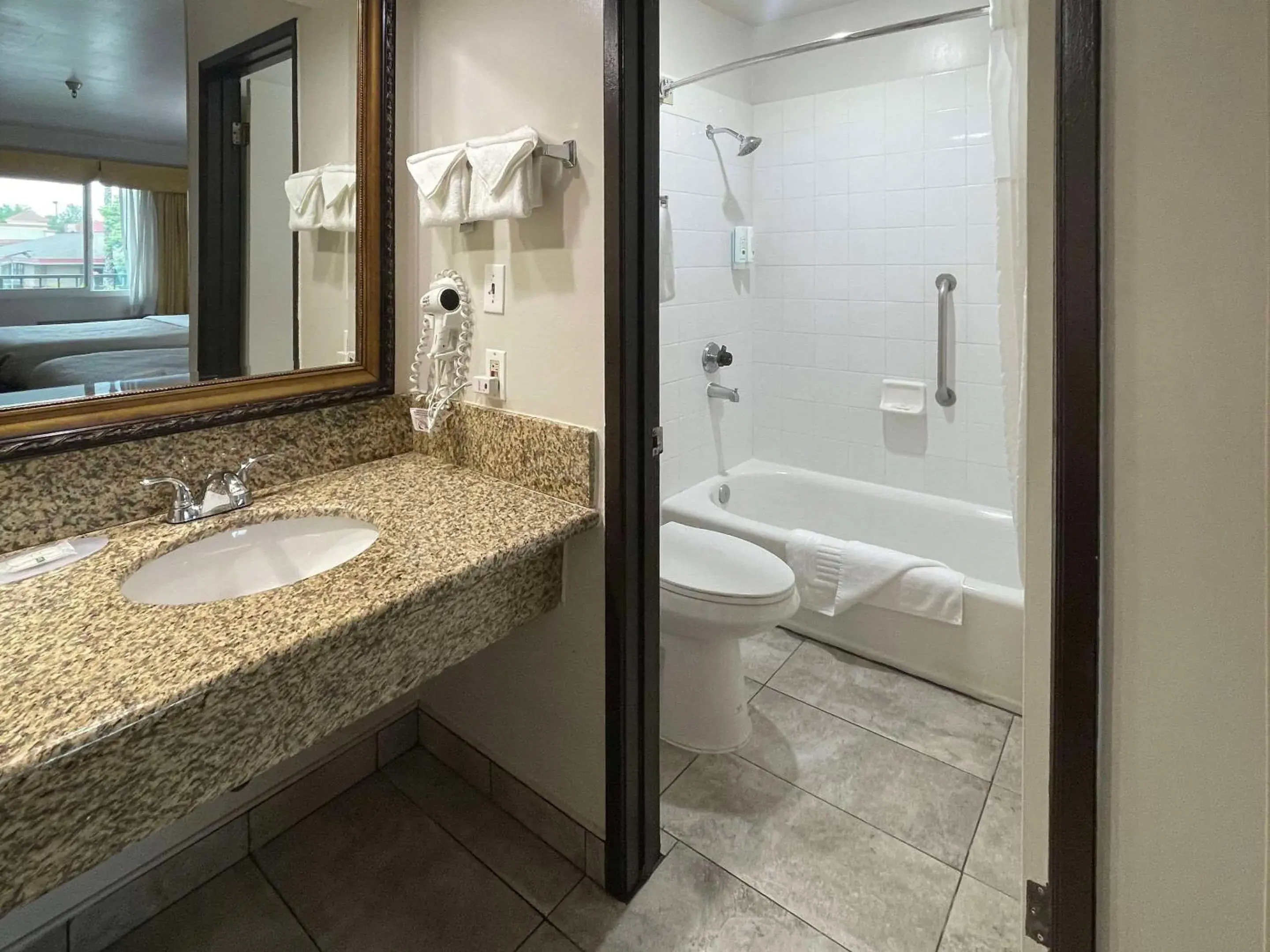 Bedroom in Quality Inn Ontario Airport Convention Center Bedroom in Quality Inn Ontario Airport Convention Center