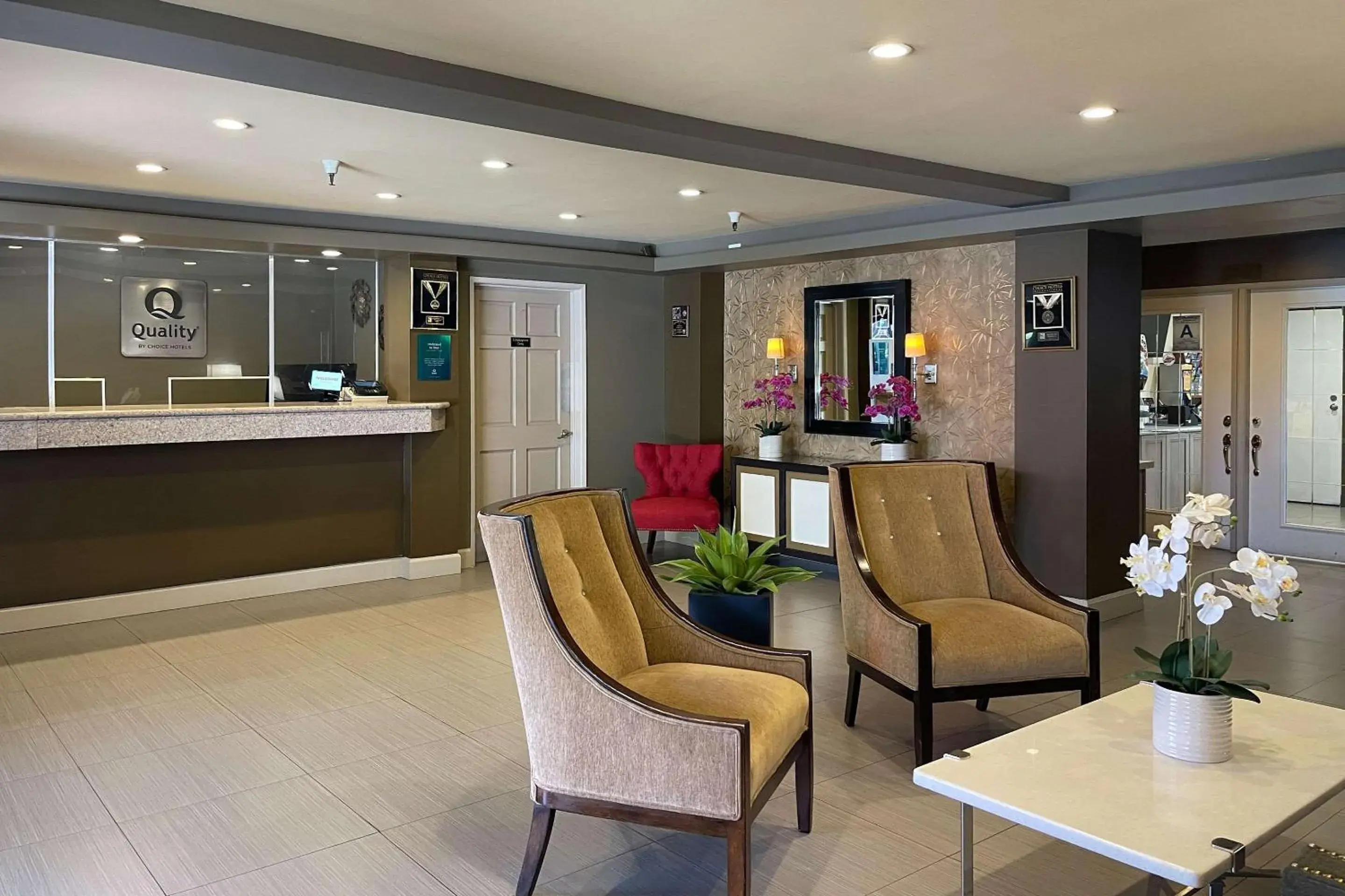 Lobby or reception in Quality Inn Ontario Airport Convention Center Lobby or reception in Quality Inn Ontario Airport Convention Center