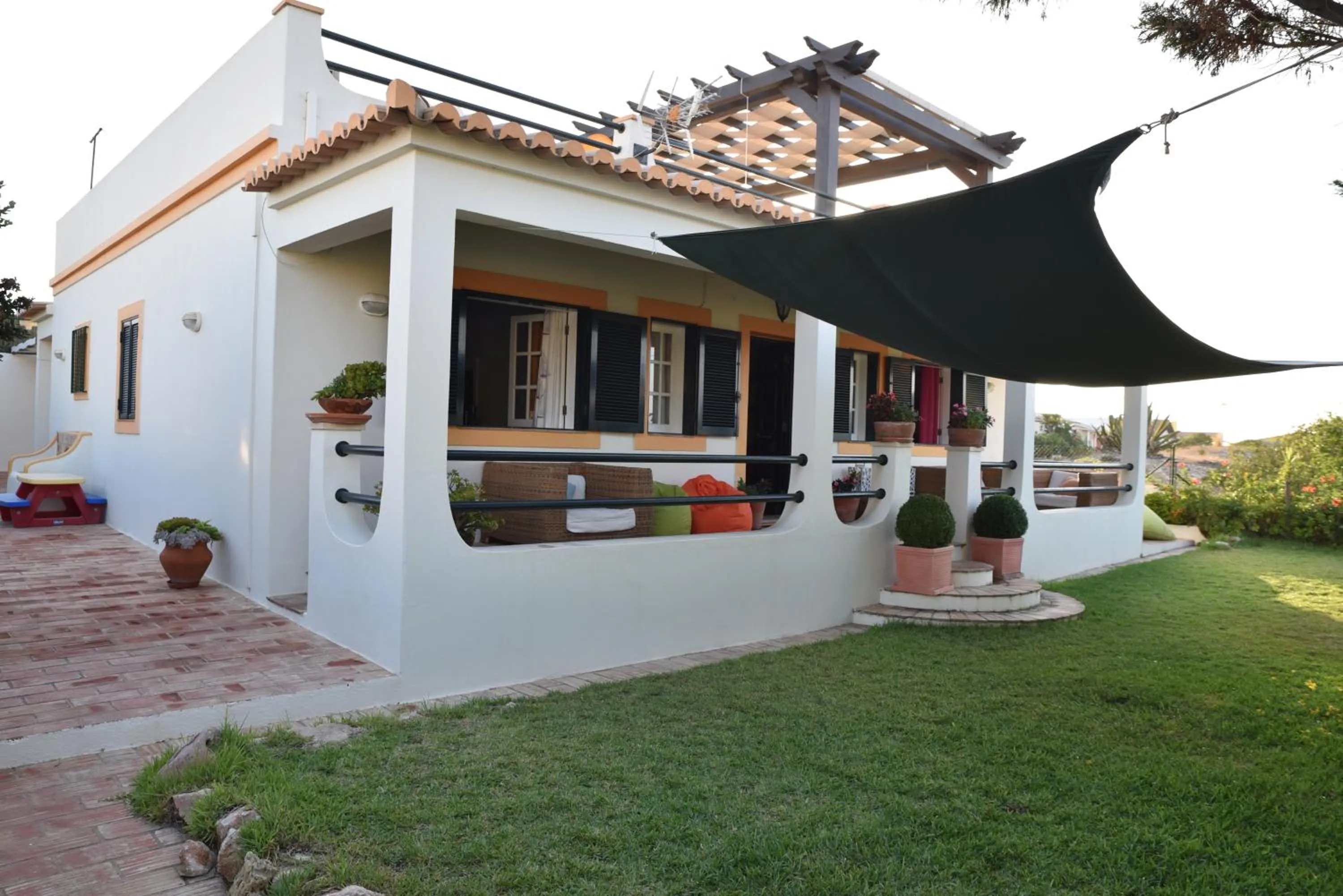 Faro Beach House