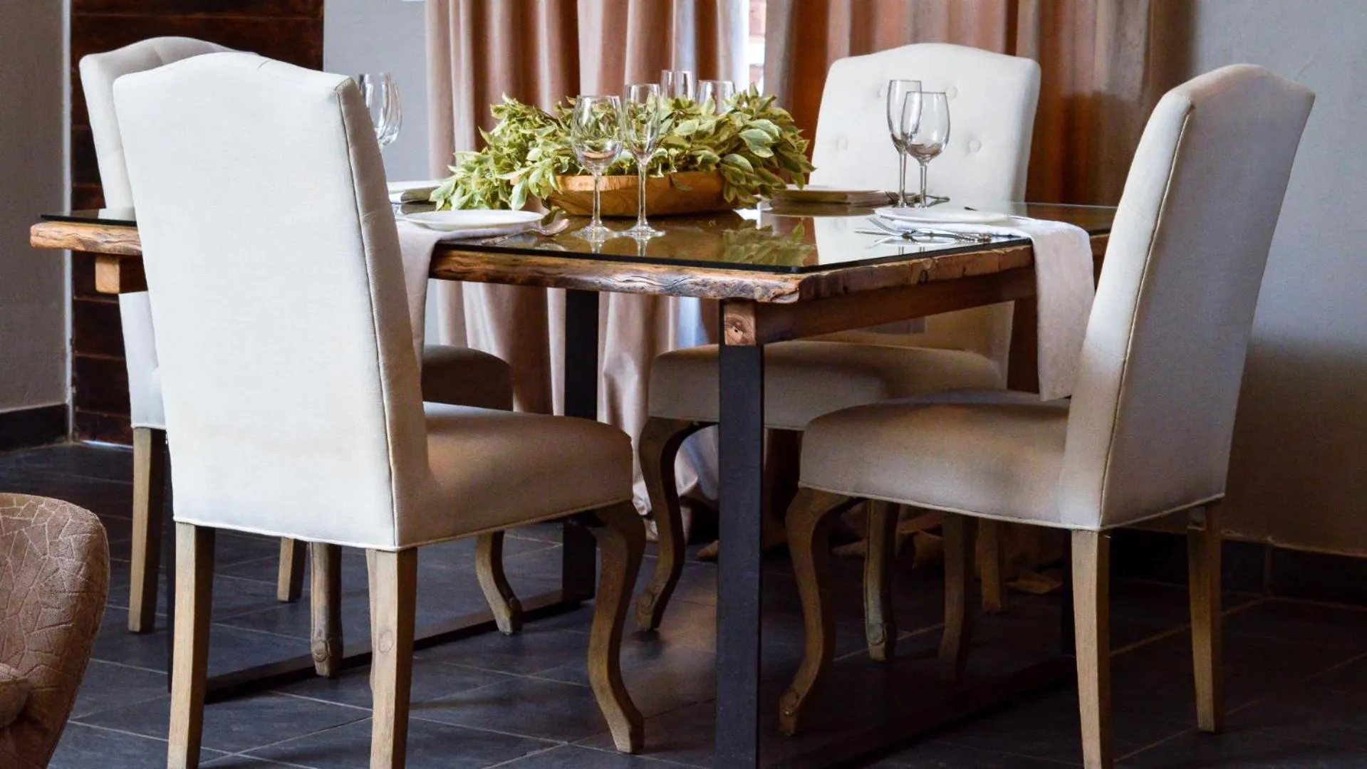 Living room in 3 Lux Suites