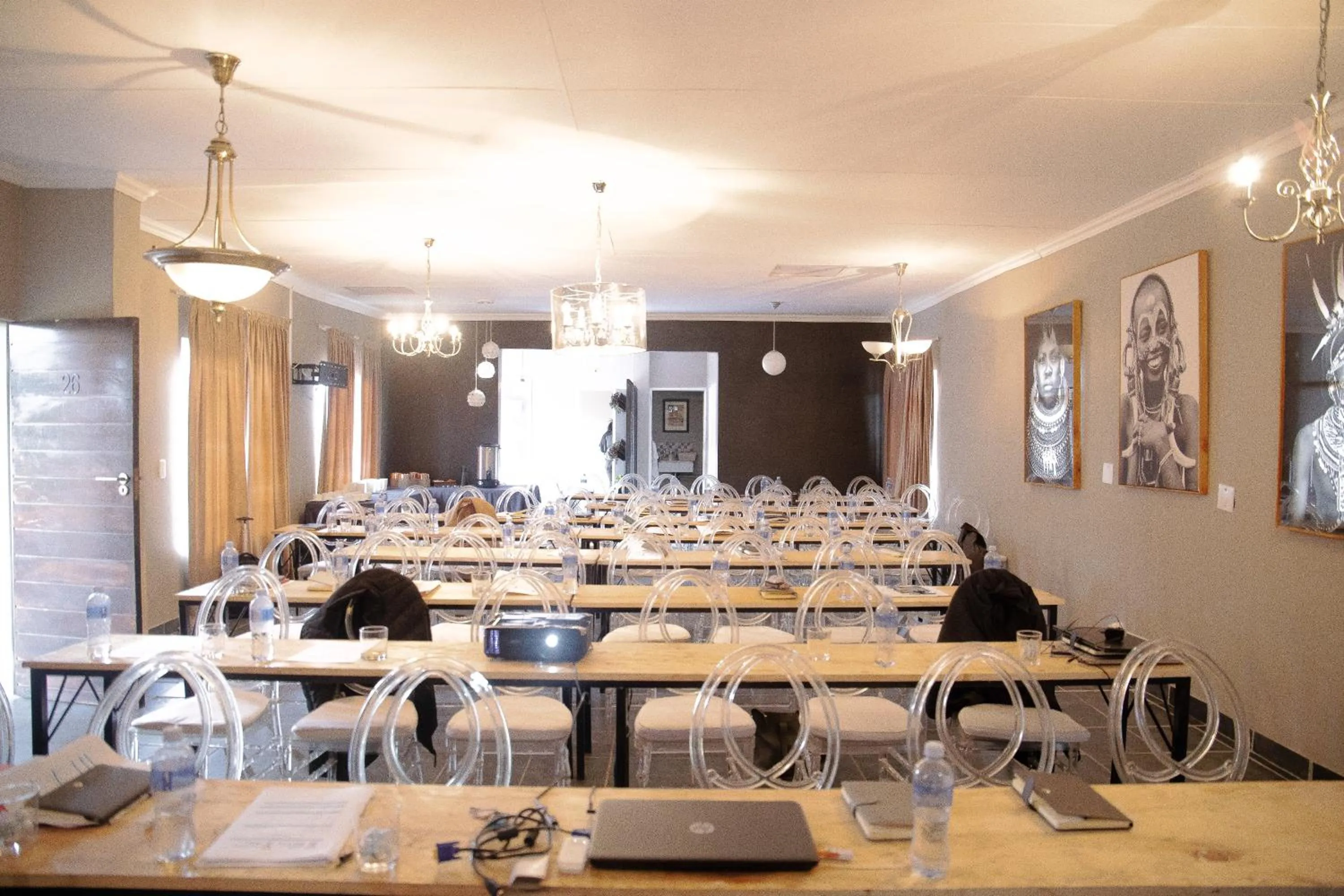 Coffee/tea facilities in 3 Lux Suites