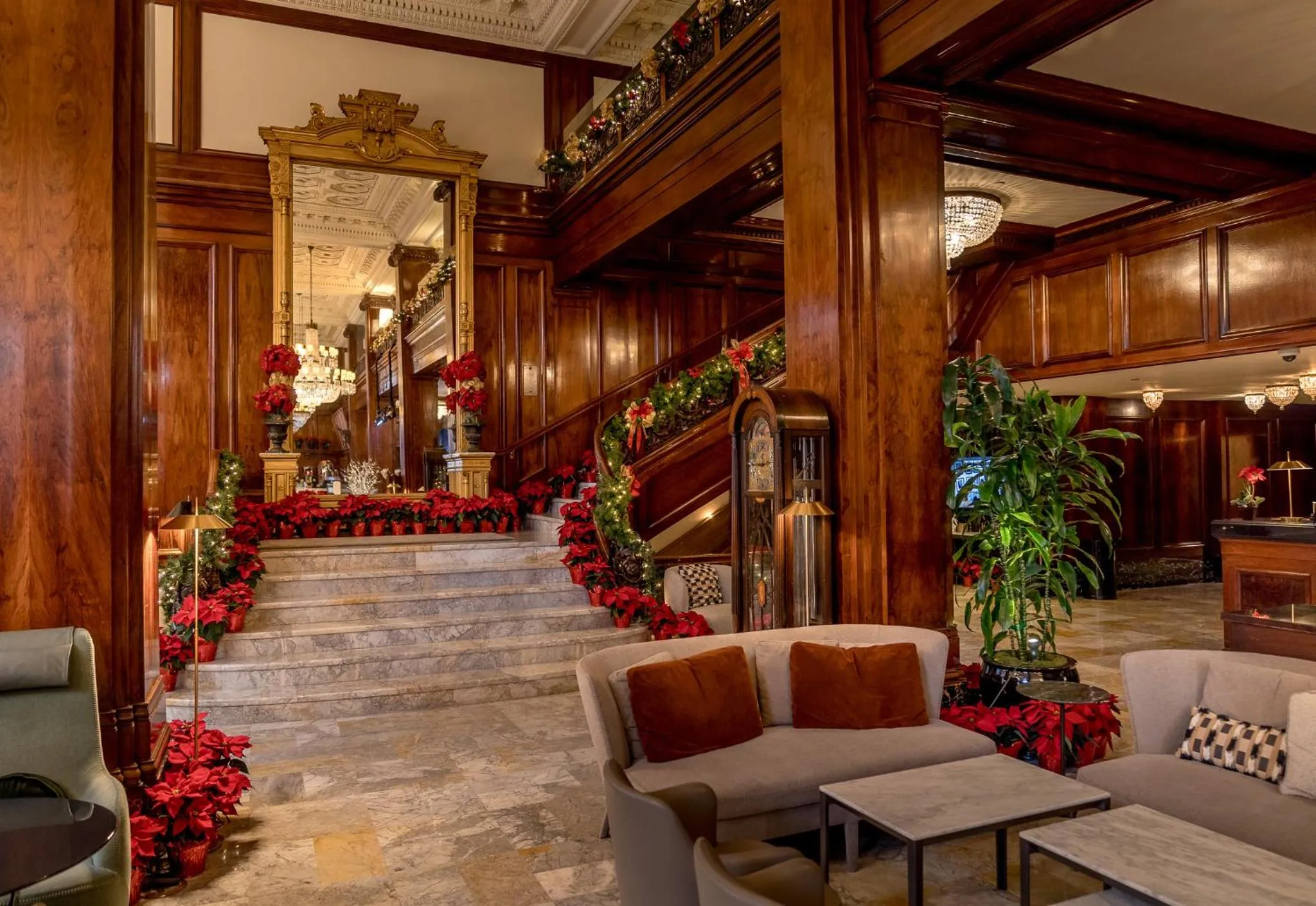 Lobby or reception in The Benson Portland, Curio Collection by Hilton