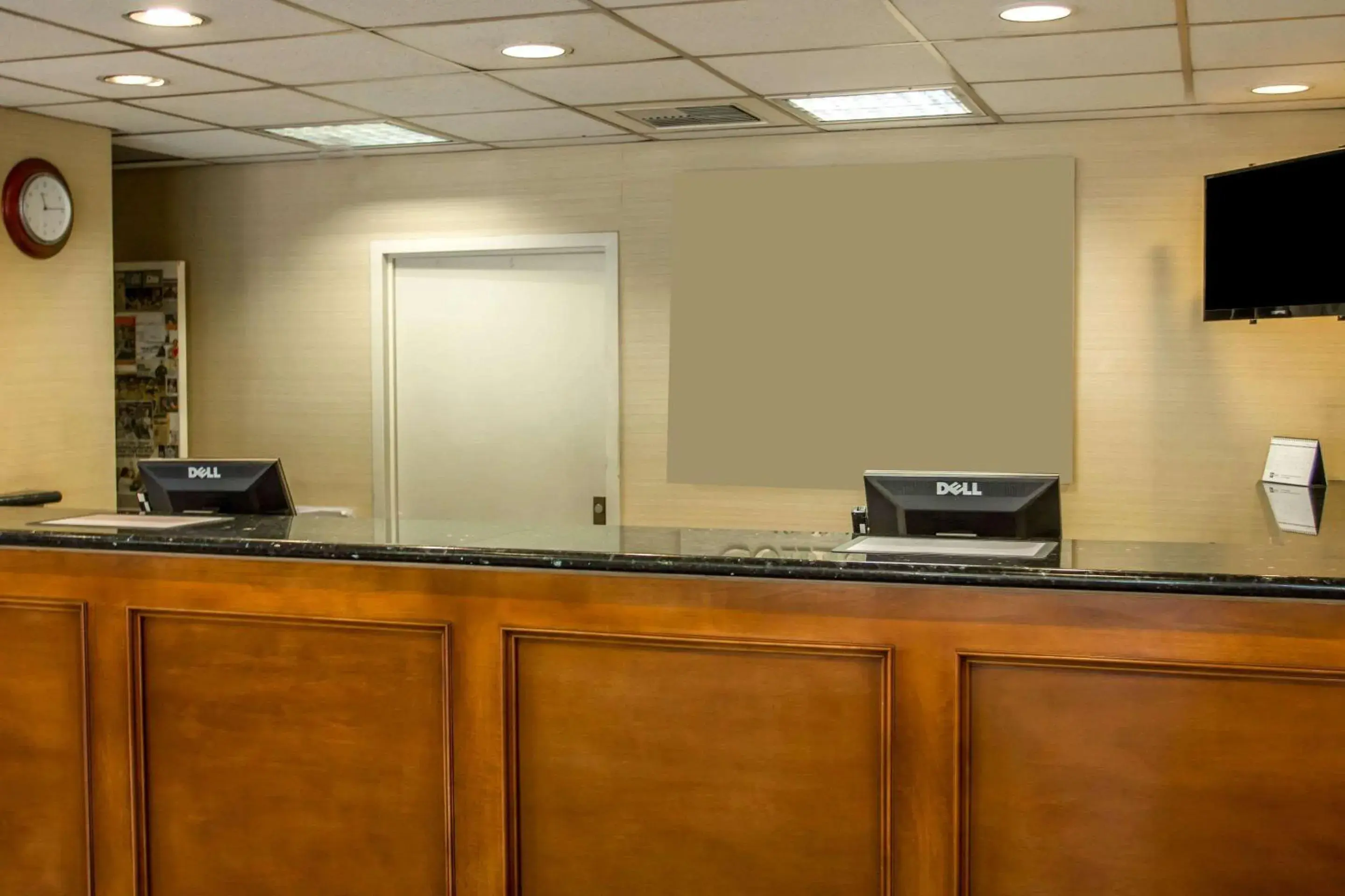 Lobby or reception in Quality Inn Riverside near UCR and Downtown Lobby or reception in Quality Inn Riverside near UCR and Downtown