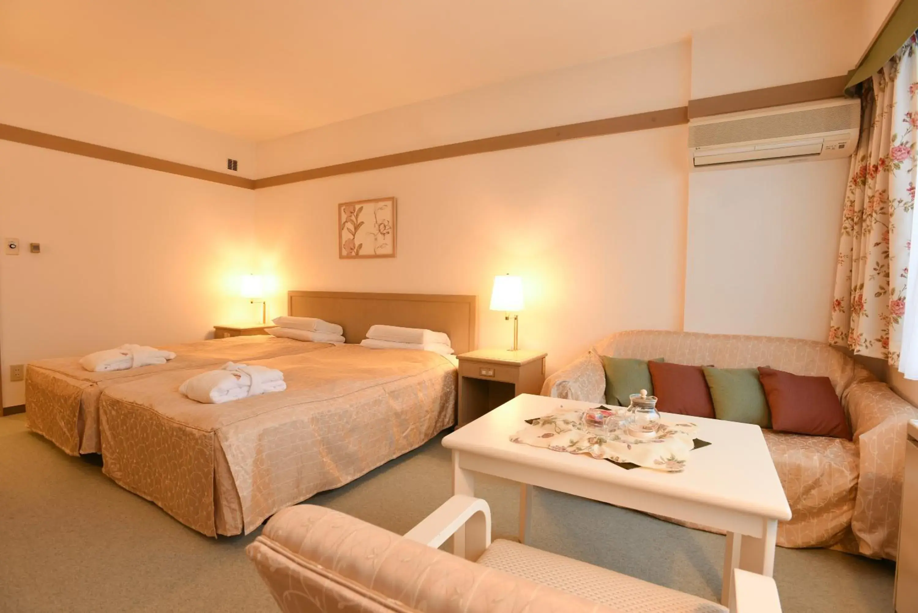 Bed in Sahoro Resort Hotel Bed in Sahoro Resort Hotel