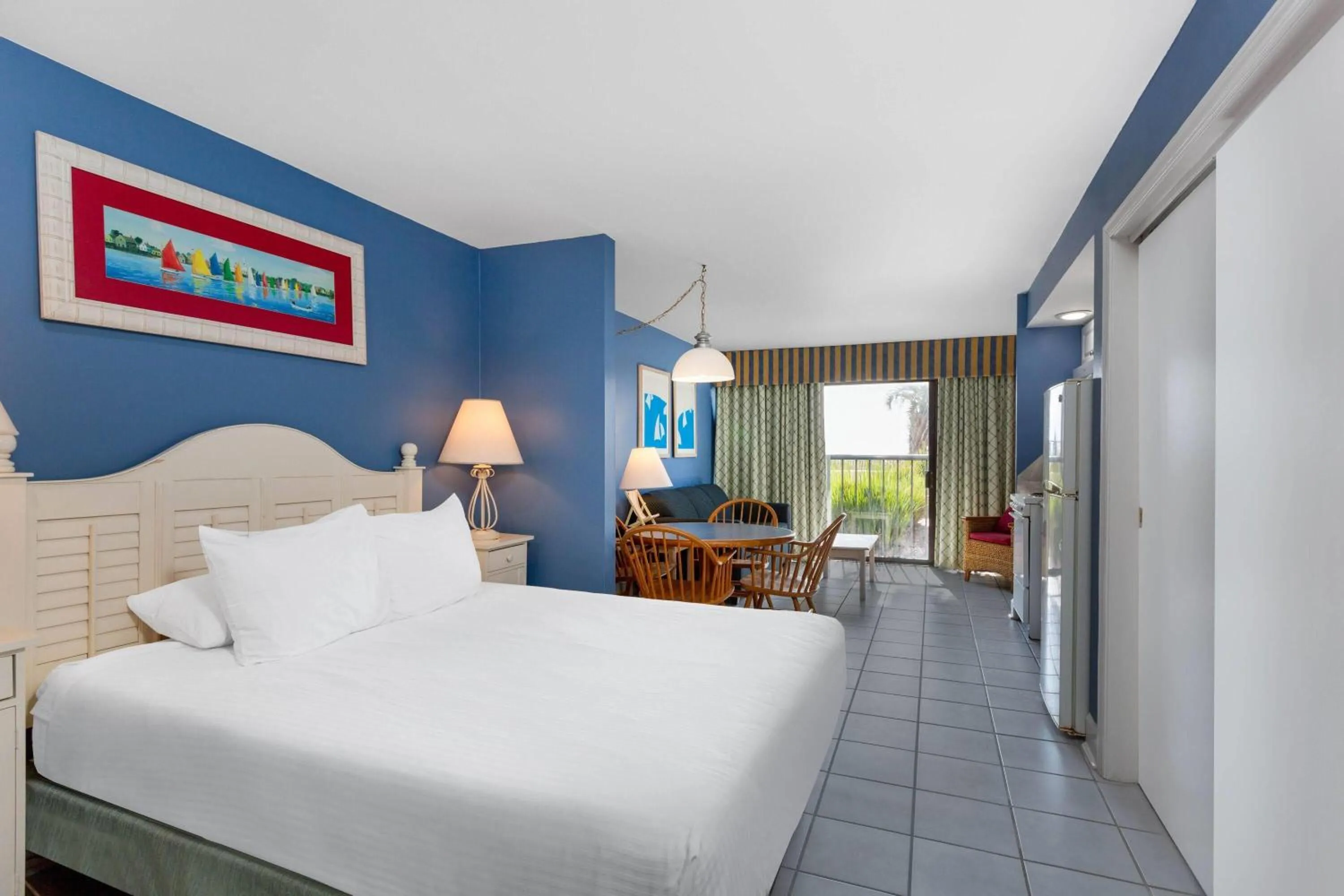 Photo of the whole room, Bed in Ocean Club Resort Myrtle Beach a Ramada by Wyndham