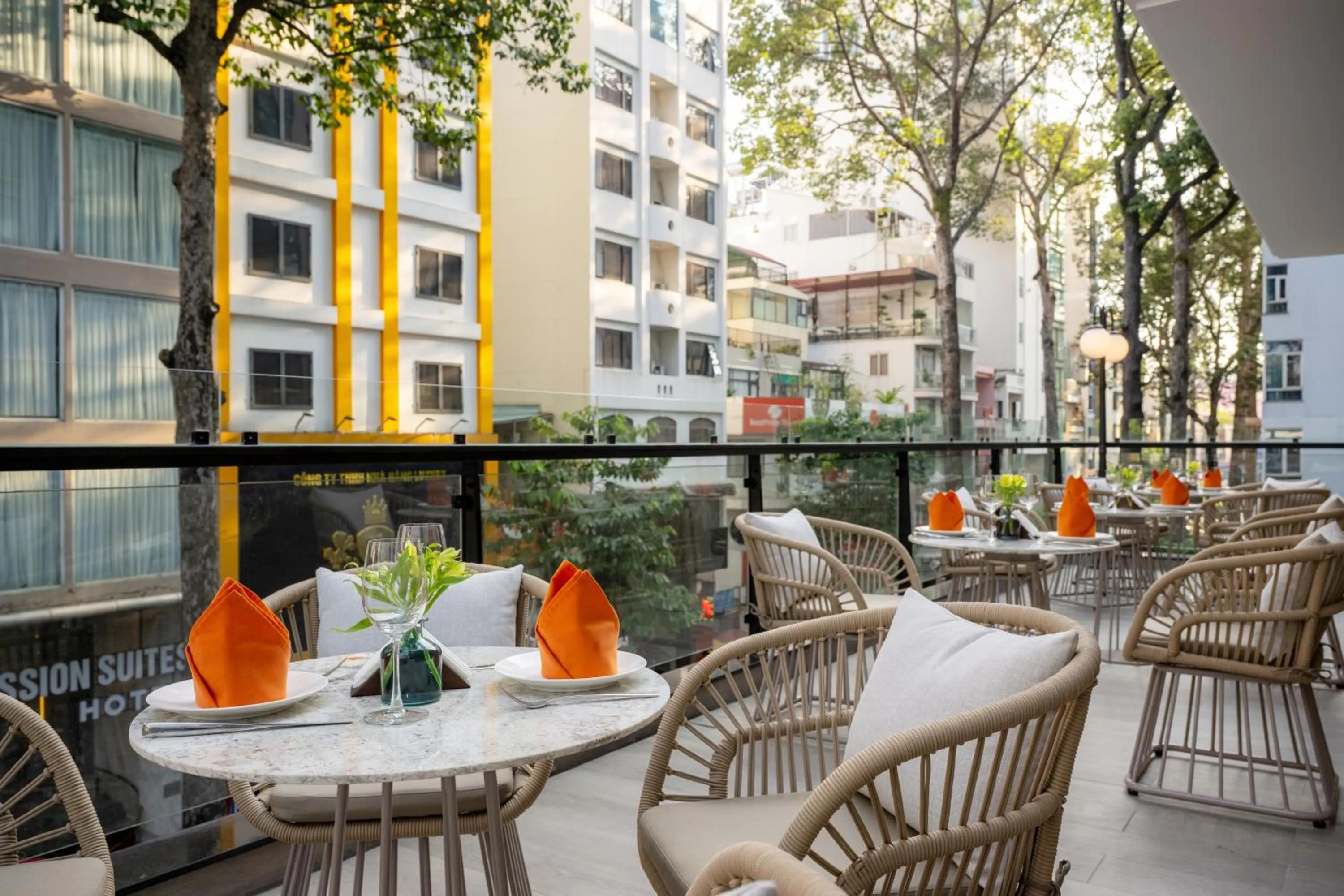 Lounge or bar in Harmony Saigon Hotel & Spa