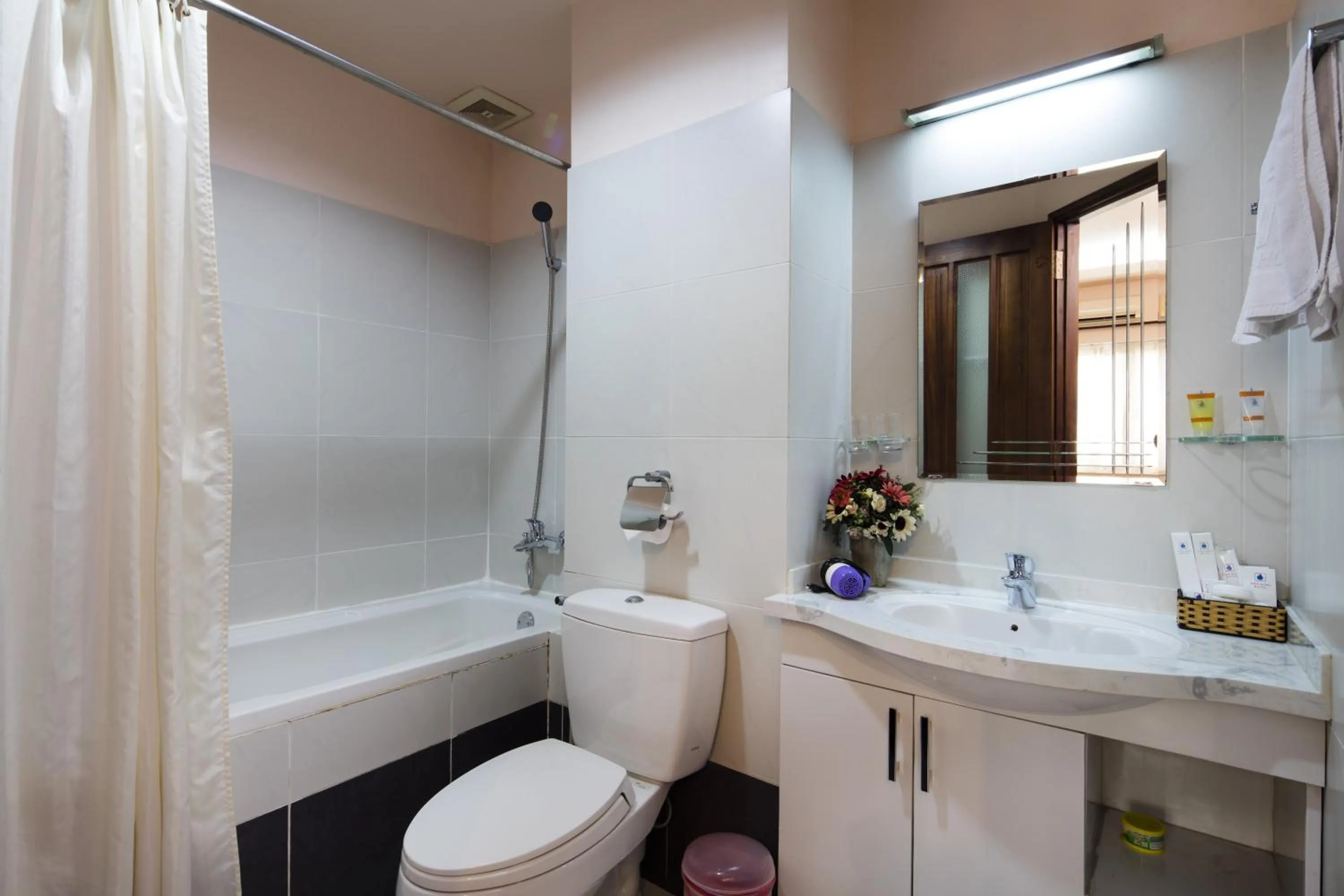 Bathroom in Vien Dong District 7 Phu My Hung