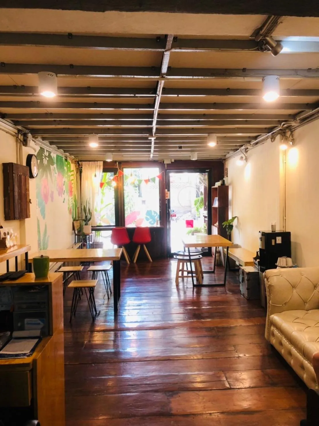 Bee Friend Hostel