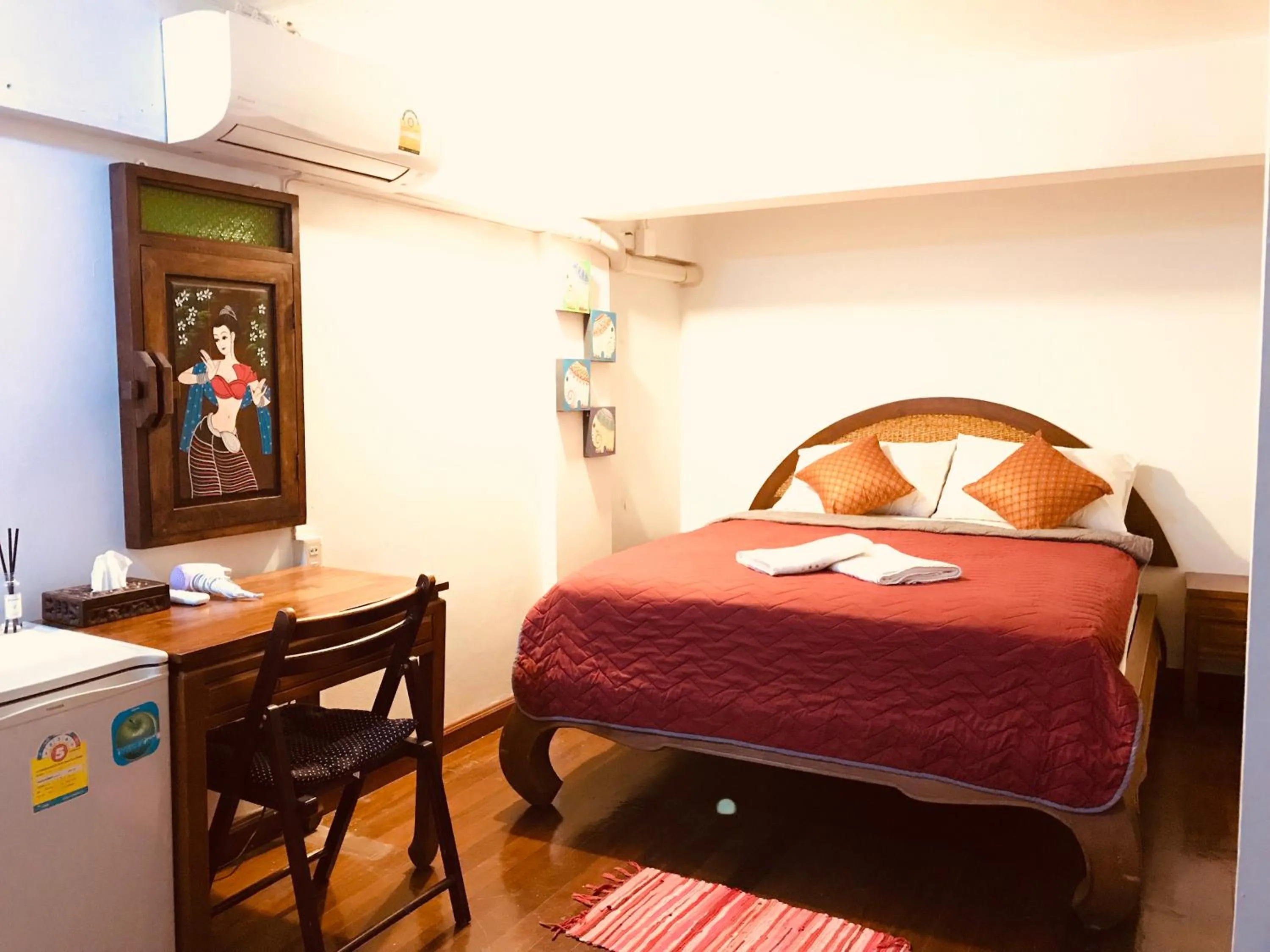 Bee Friend Hostel
