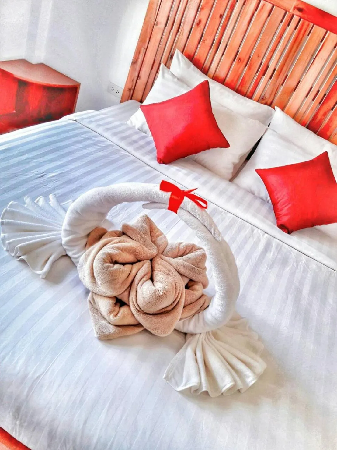 Bed in Billabong Hotel and Cafe