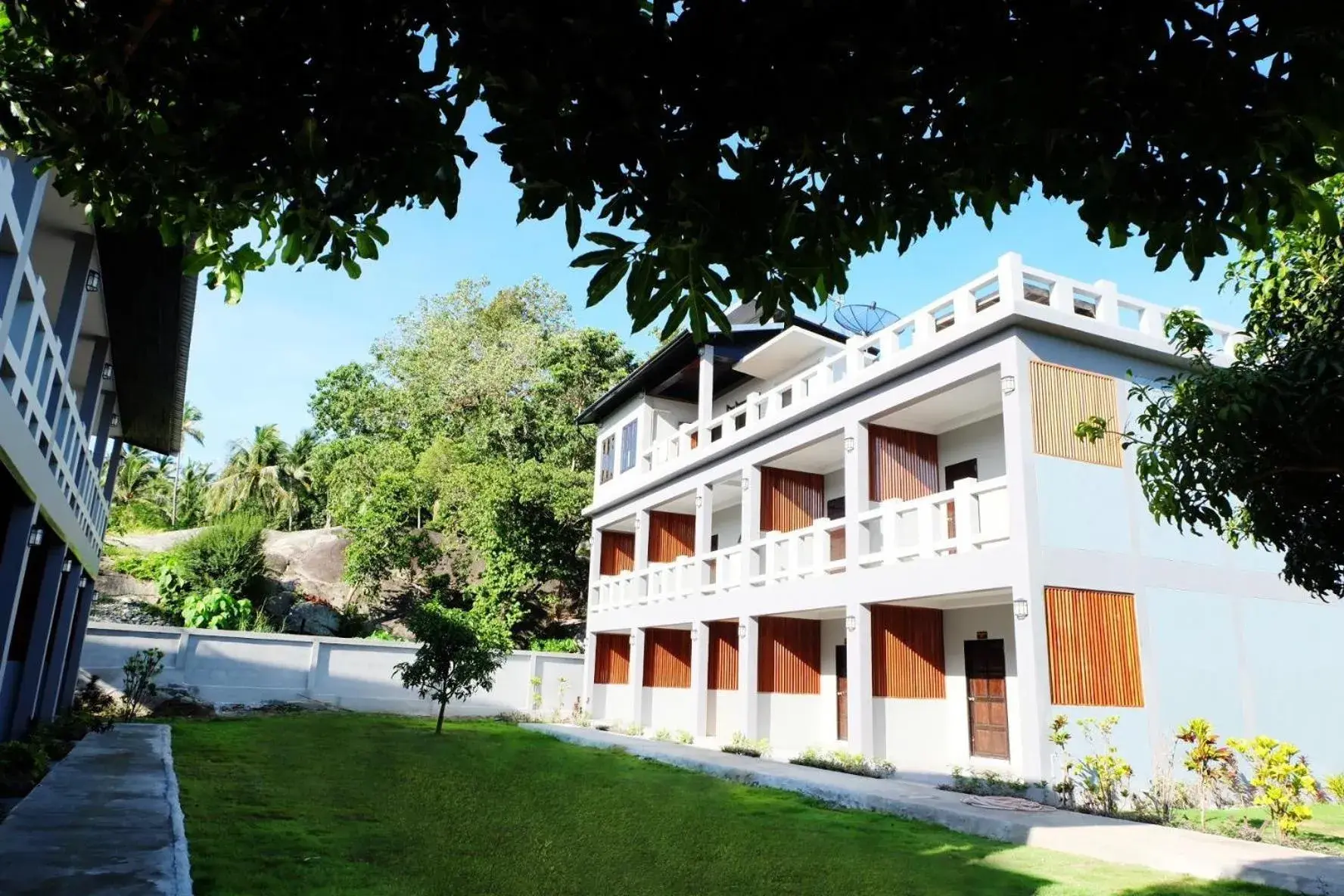 Facade/entrance in Billabong Hotel and Cafe Facade/entrance in Billabong Hotel and Cafe