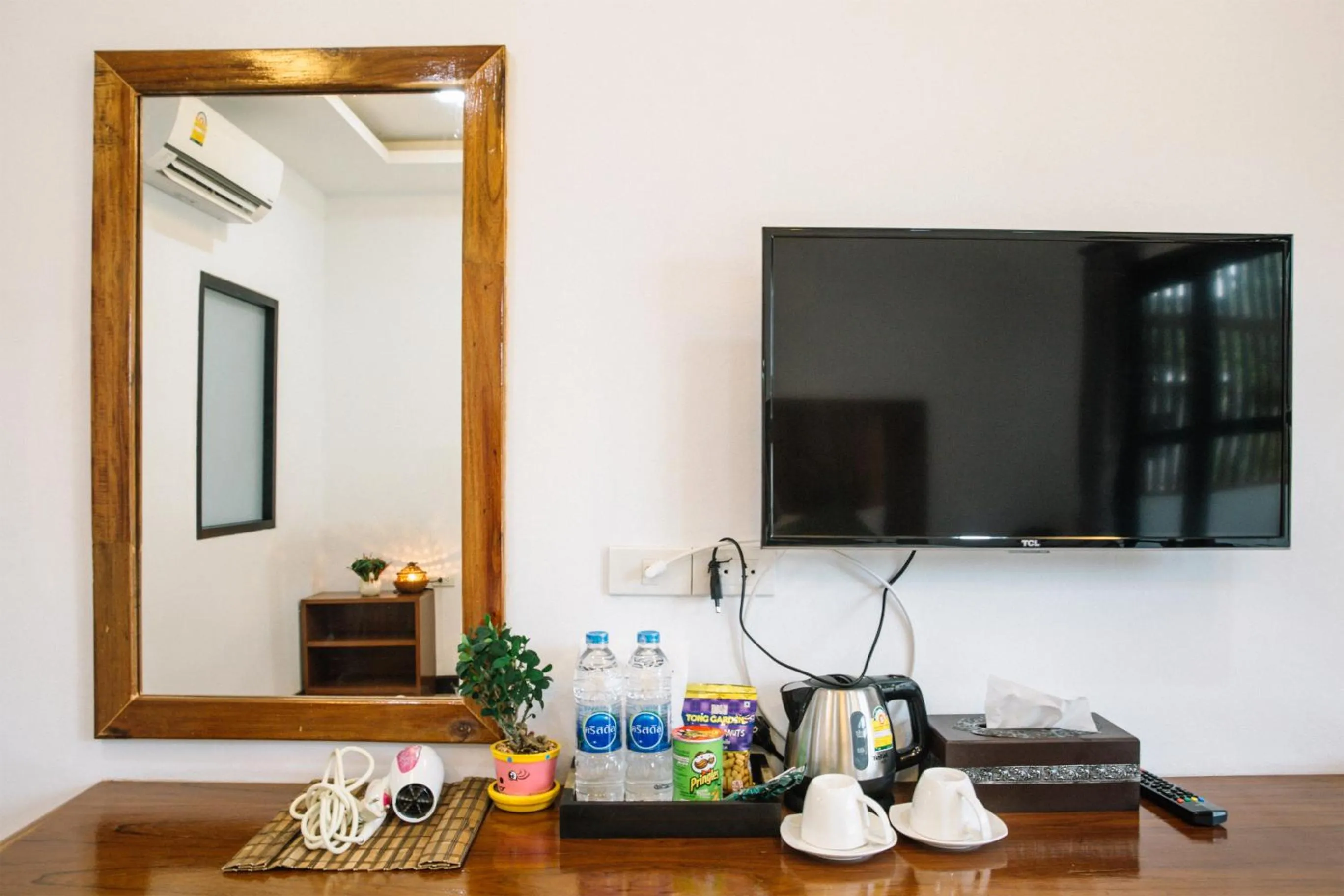 Billabong Hotel and Cafe