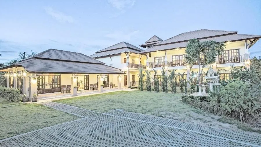 Oh Amphawa Boutique Resort