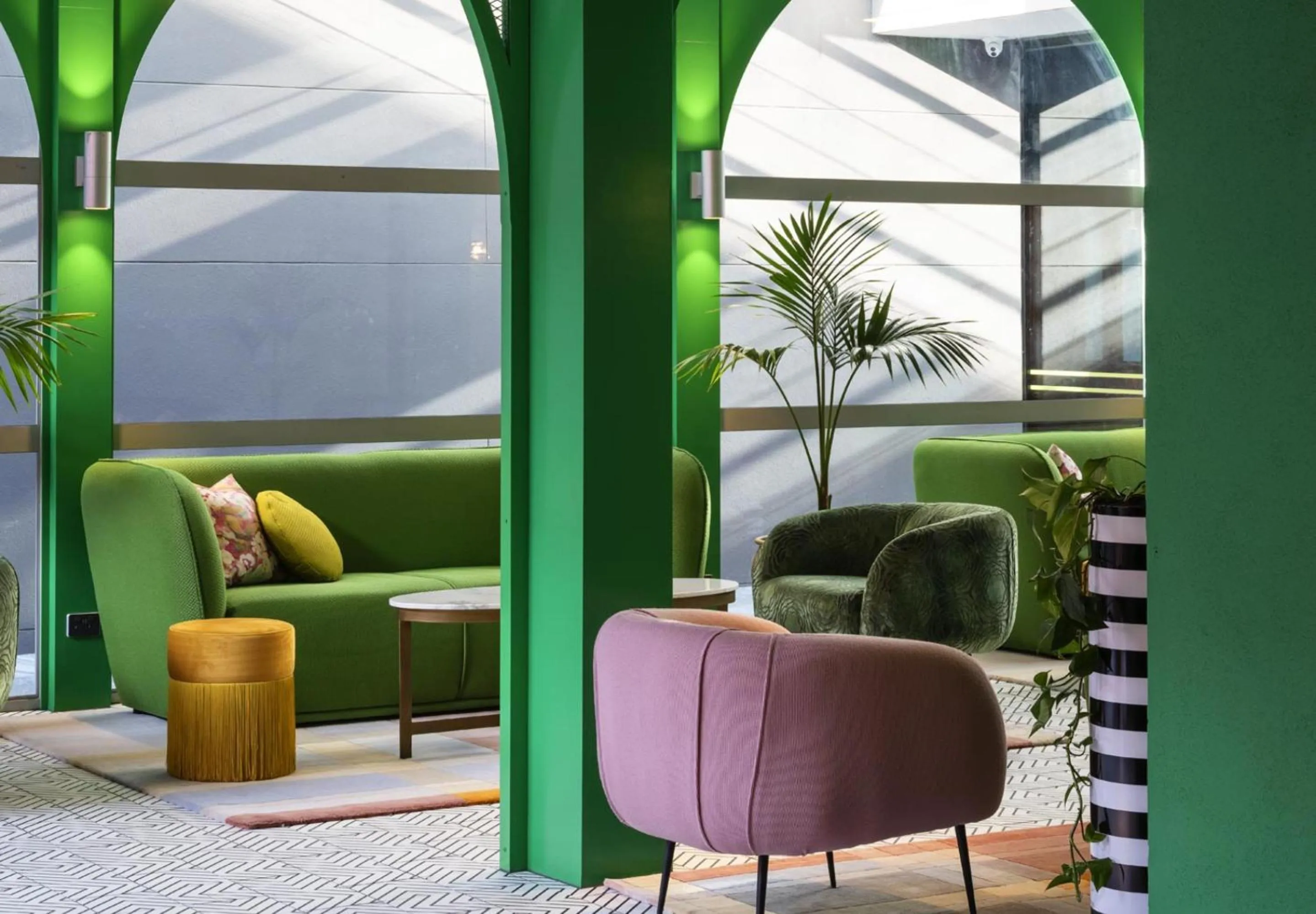 Seating area in Naumi Hotel Wellington