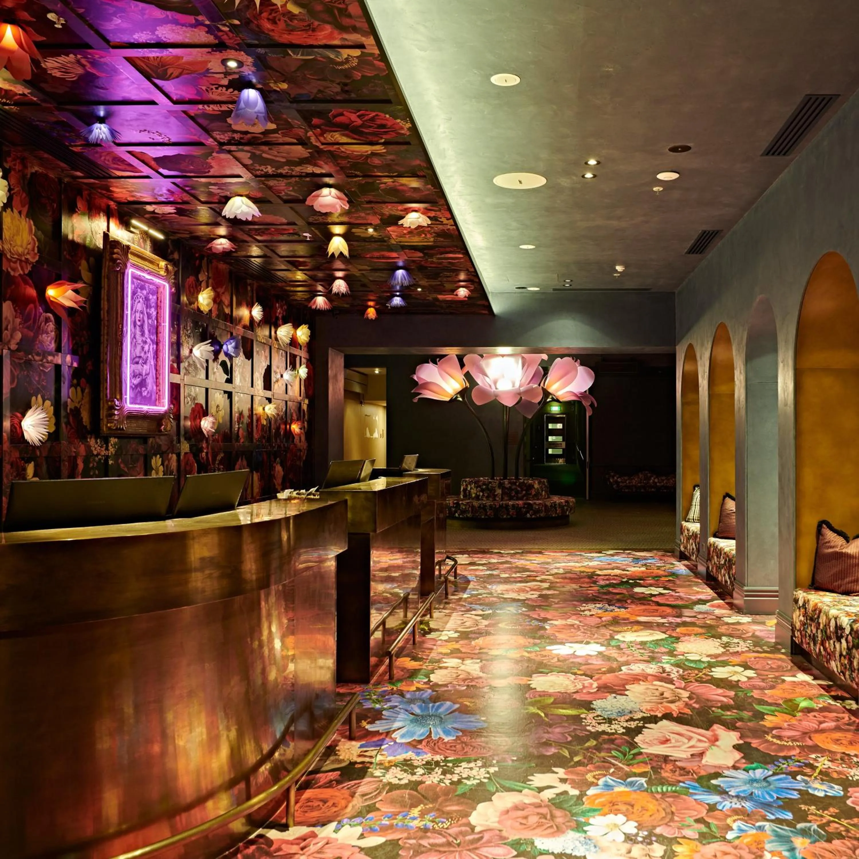 Lobby or reception in Naumi Hotel Wellington