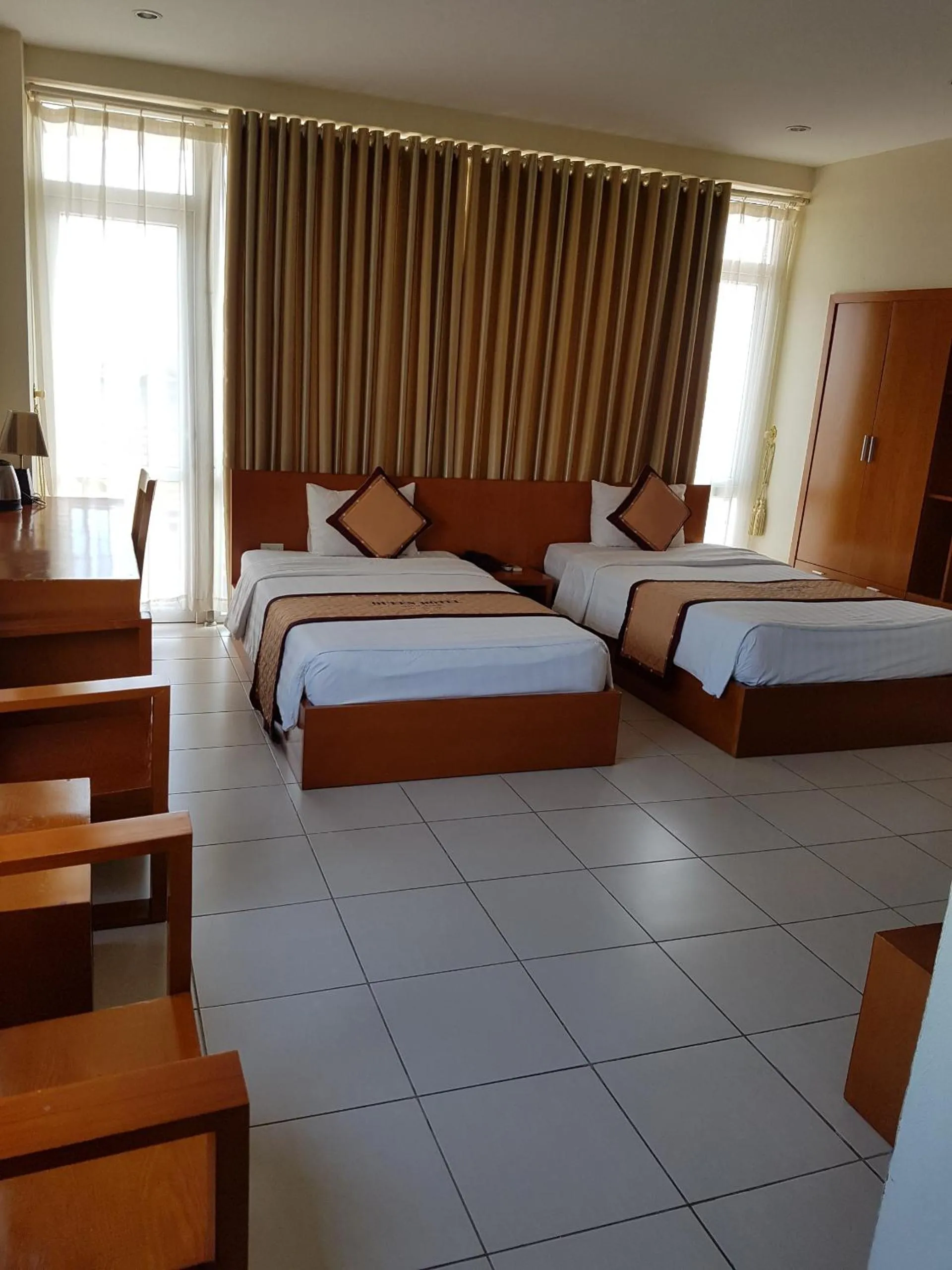 Bedroom, Bed in The Queen Hotel Ninh Binh