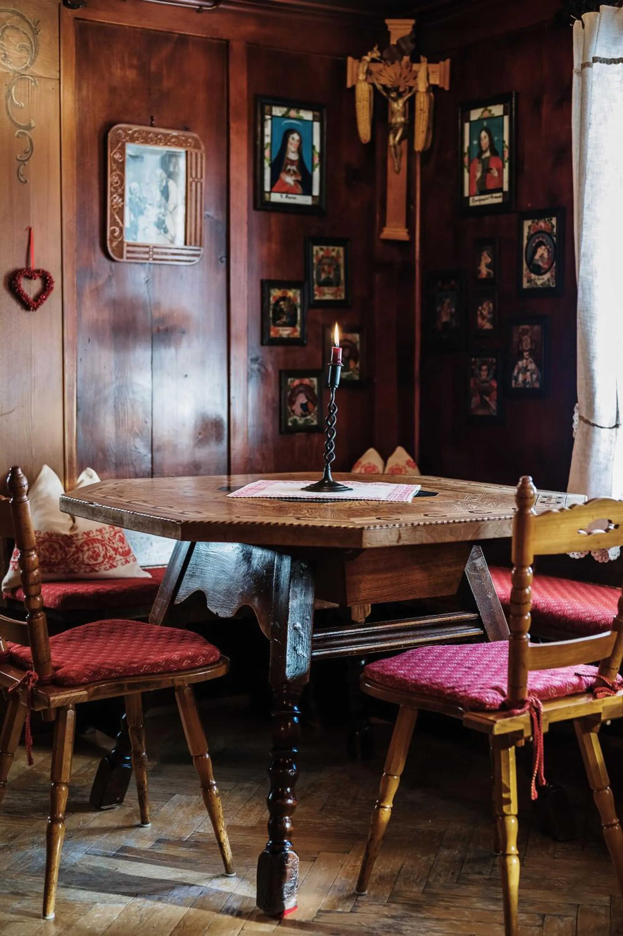 Restaurant/places to eat in Heimspitze - Alpenhotel SKI-IN & Wirtshaus